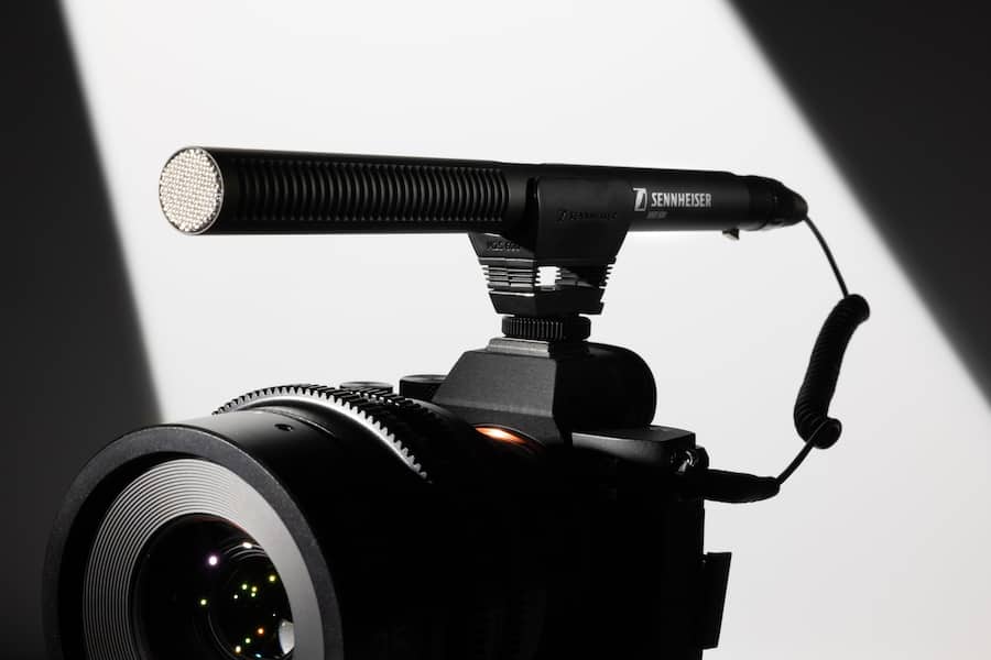 Sennheiser MKE 600 Camcorder Shotgun Microphone with Carrying Case Sennheiser MKE 600 Camcorder Shotgun Microphone with Carrying Case