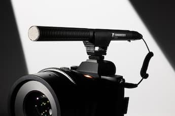 Sennheiser MKE 600 Camcorder Shotgun Microphone with Carrying Case Sennheiser MKE 600 Camcorder Shotgun Microphone with Carrying Case
