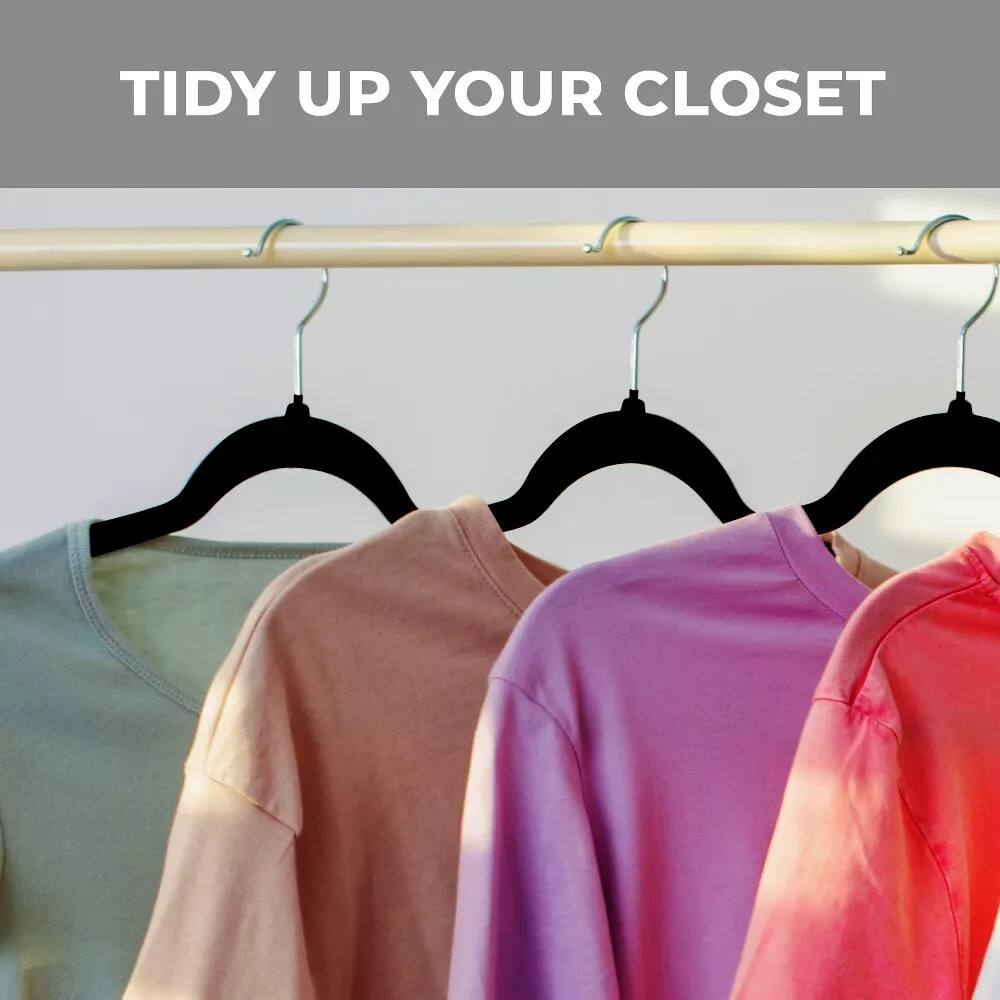 TIDY UP YOUR CLOSET