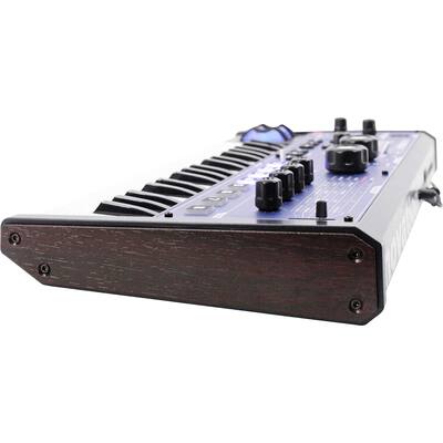 Novation MiniNova Analogue Modelling Compact 37 Mini key Synth AMS Novation MiniNova Analogue Modelling Compact 37 Mini key Synth AMS