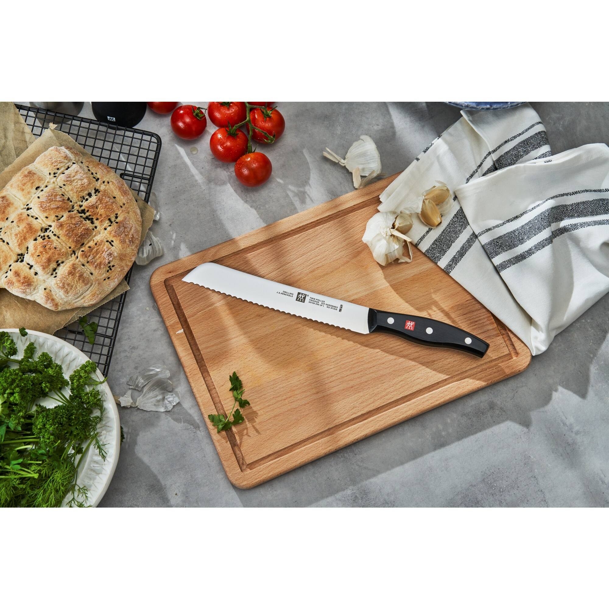 Alt View 4. ZWILLING - ZWILLING TWIN Signature 8-inch Bread Knife - Stainless Steel.