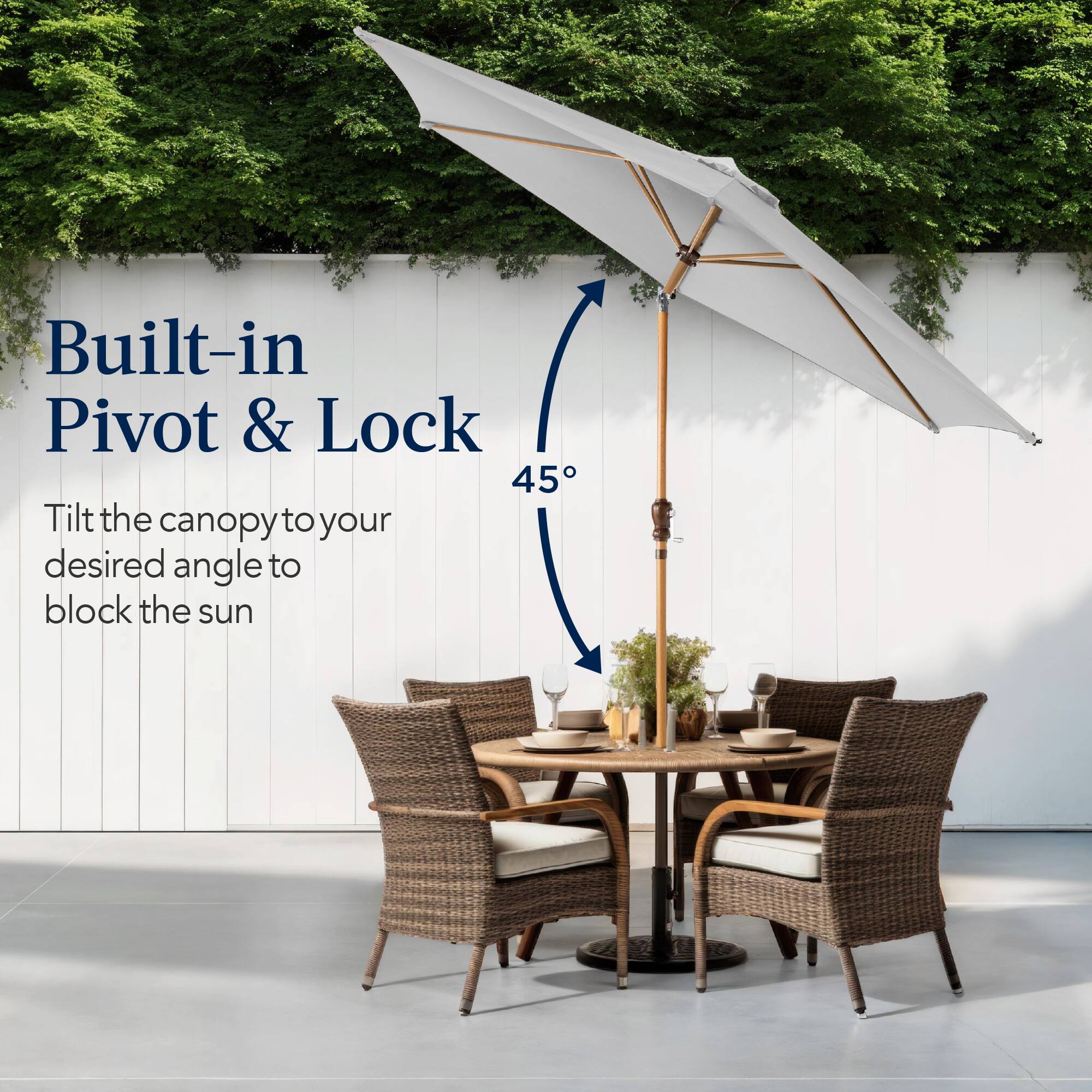 Built-in Pivot & Lock 45°

Tilt the canopy to your desired angle to block the sun.