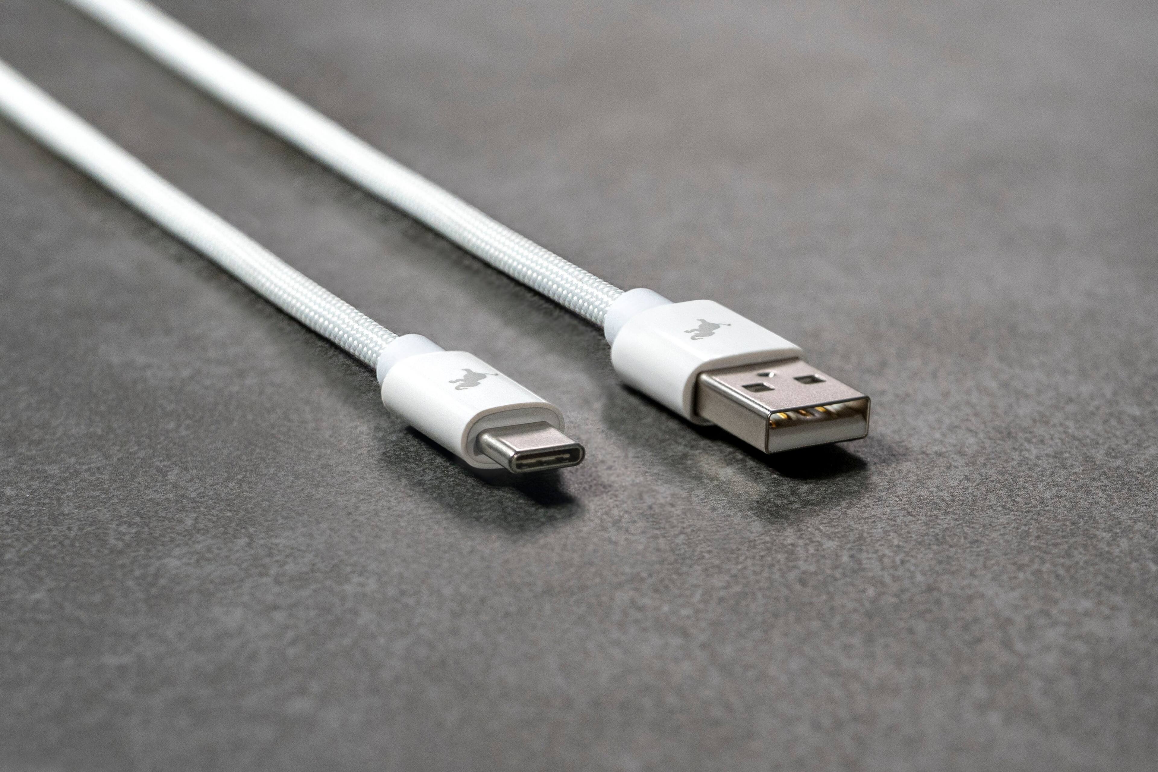 Alt View 7. Nimble - Powerknit USB-A to USB-C Cable 1M/3.3FT Fast Charging for iPhone 16/15, Samsung S24–S10, Note 20/10, Pixel, Moto & More - White.