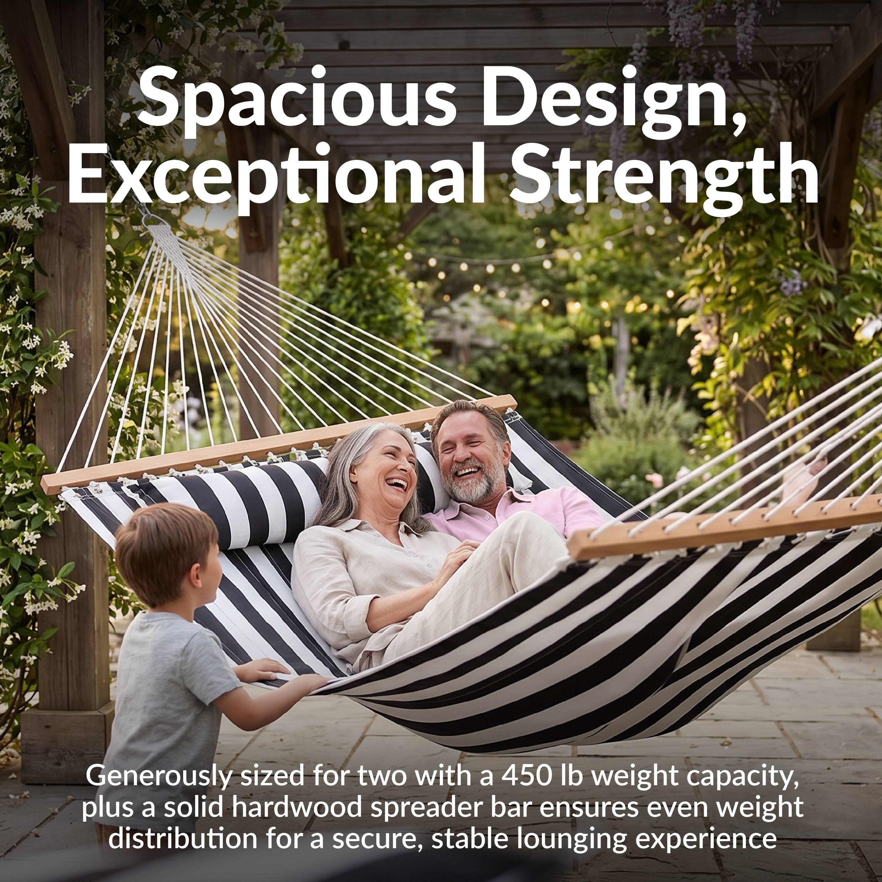 Spacious Design, Exceptional Strength

Generously sized for two with a 450 lb weight capacity, plus a solid hardwood spreader bar ensures even weight distribution for a secure, stable lounging experience