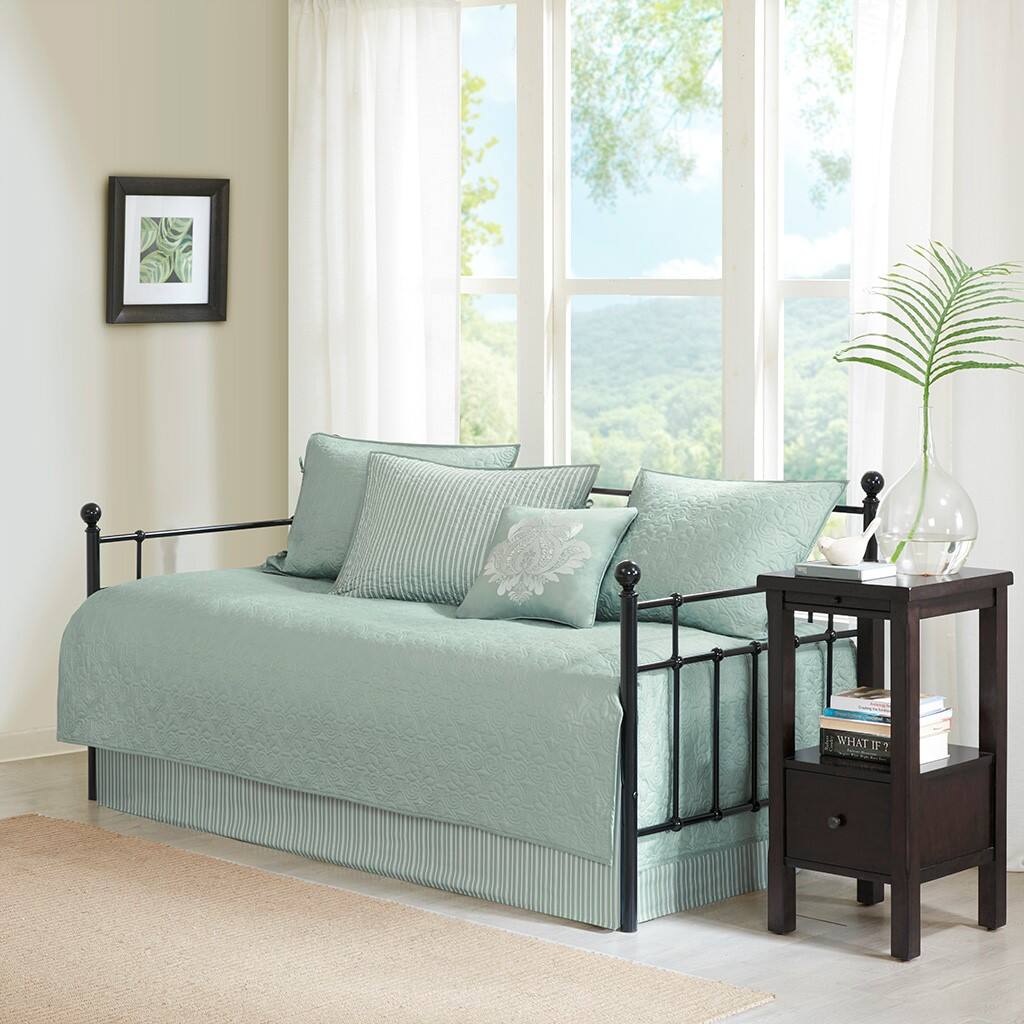 Alt View 1. Gracie Mills - Gracie Mills Sandy 6-Piece Cottage-Inspired Reversible Daybed Cover Set - Seafoam.