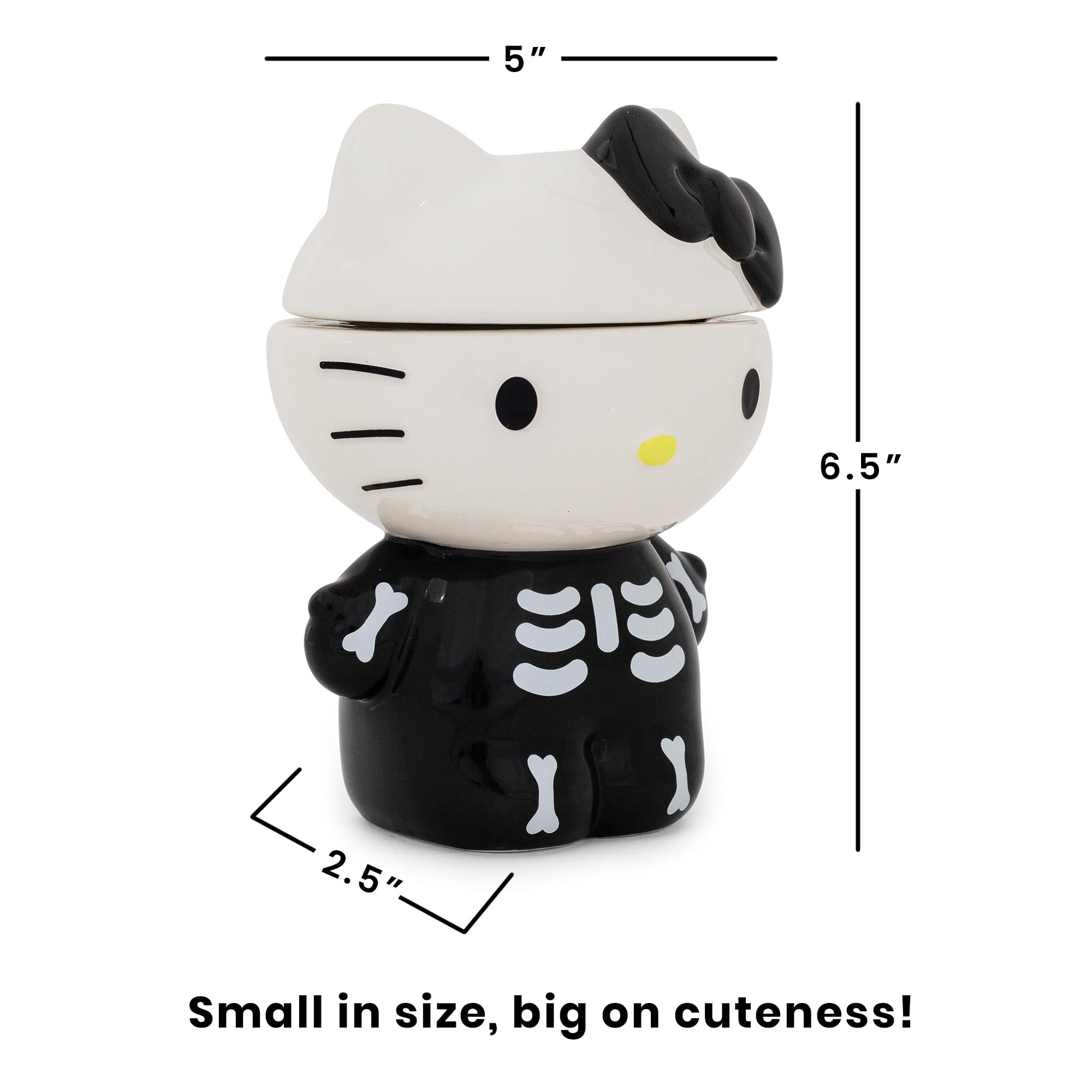 5" 6.5" 2.5"  
Small in size, big on cuteness!