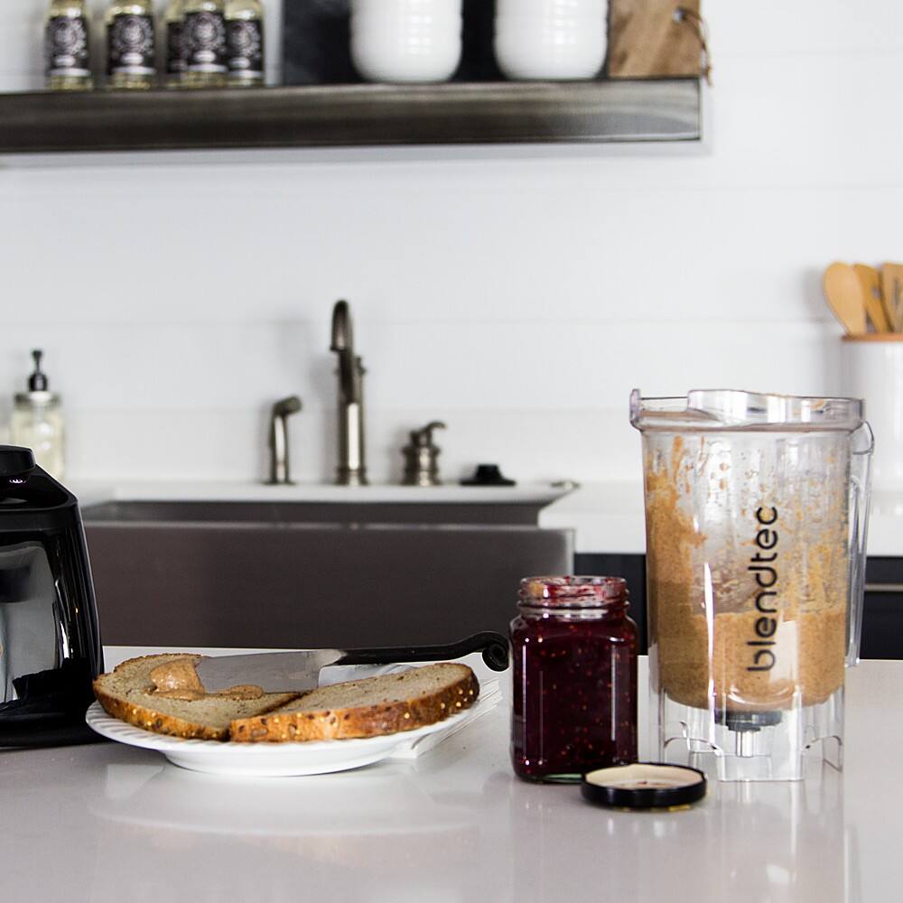 Alt View 11. Blendtec - Twister Jar - White.