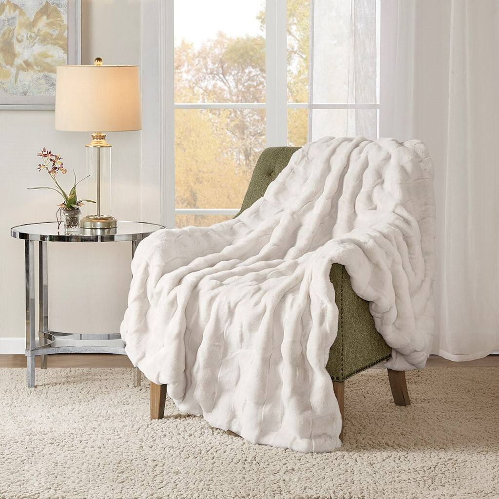 Alt View 1. Gracie Mills - Gracie Mills Barry Faux Fur Basket Weave Throw - Ivory.