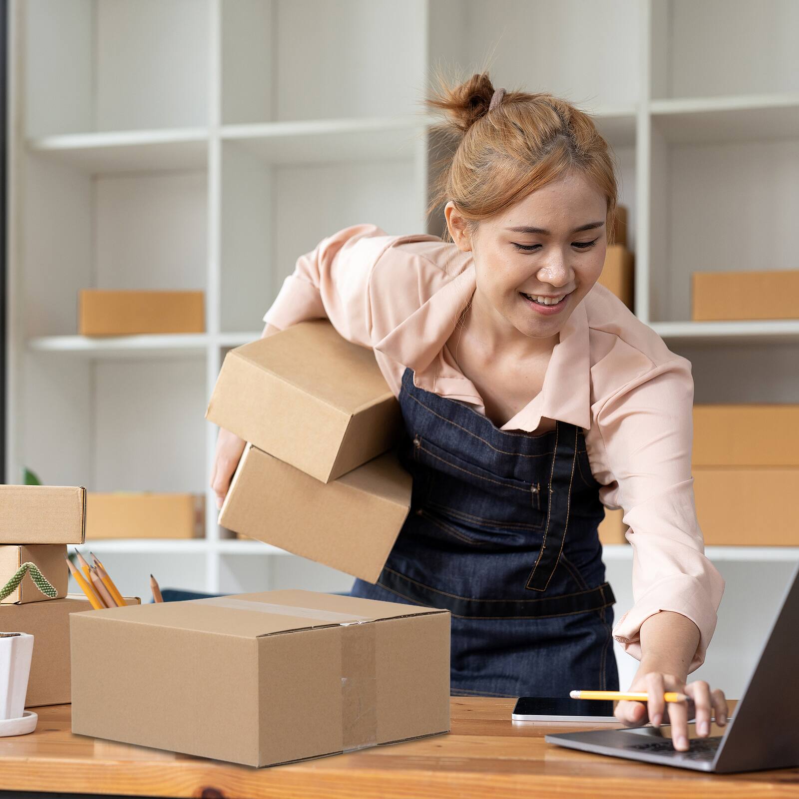 Alt View 8. Winado - 100 8x8x4 Shipping Boxes for Packing & Moving Corrugated Cartons Eco-Friendly Boxes Recyclable Kraft Carton for Packing.