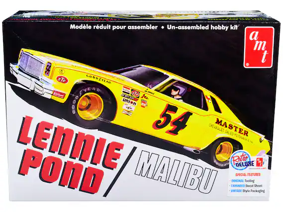 Lennie Pond / Malibu
Model réduit pour assembler • Un-assembled hobby kit
- Original Tooling
- Expanded Decal Sheet
- Vintage Style Packaging
Retro Deluxe
Chevrolet Sales-Petersburg VA.
STP
Goodyear
Holley
Union
Good Year
Eblan
T
LAE
STP
FIE
1vs.
Union
08
rde
CHAMSON
CM
ON
54
CHEVROLET
MASTER
a m t