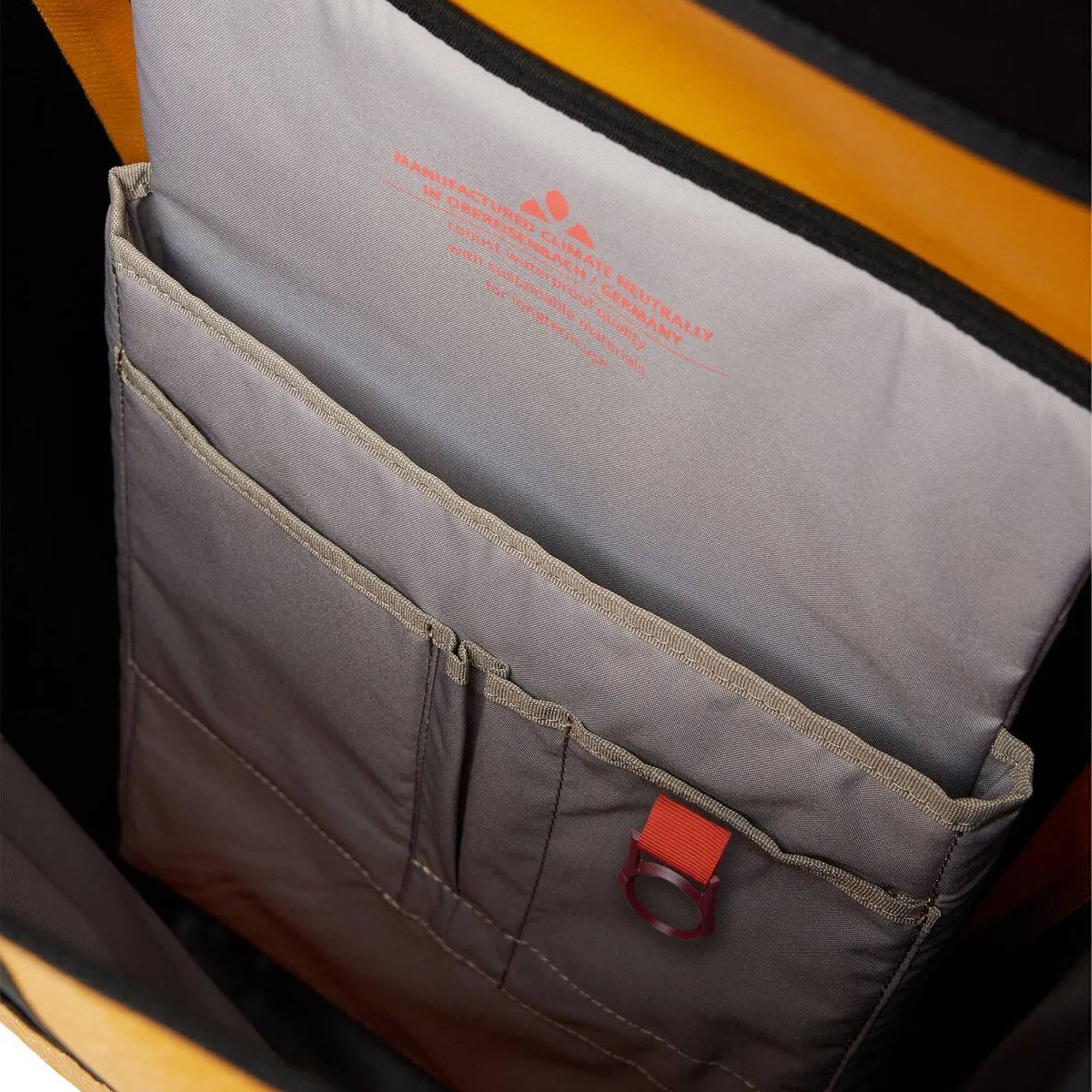 - Manufactured in Oberreisebach, Germany
- Robust with sustainably sourced materials
- Climate neutral
- Original material