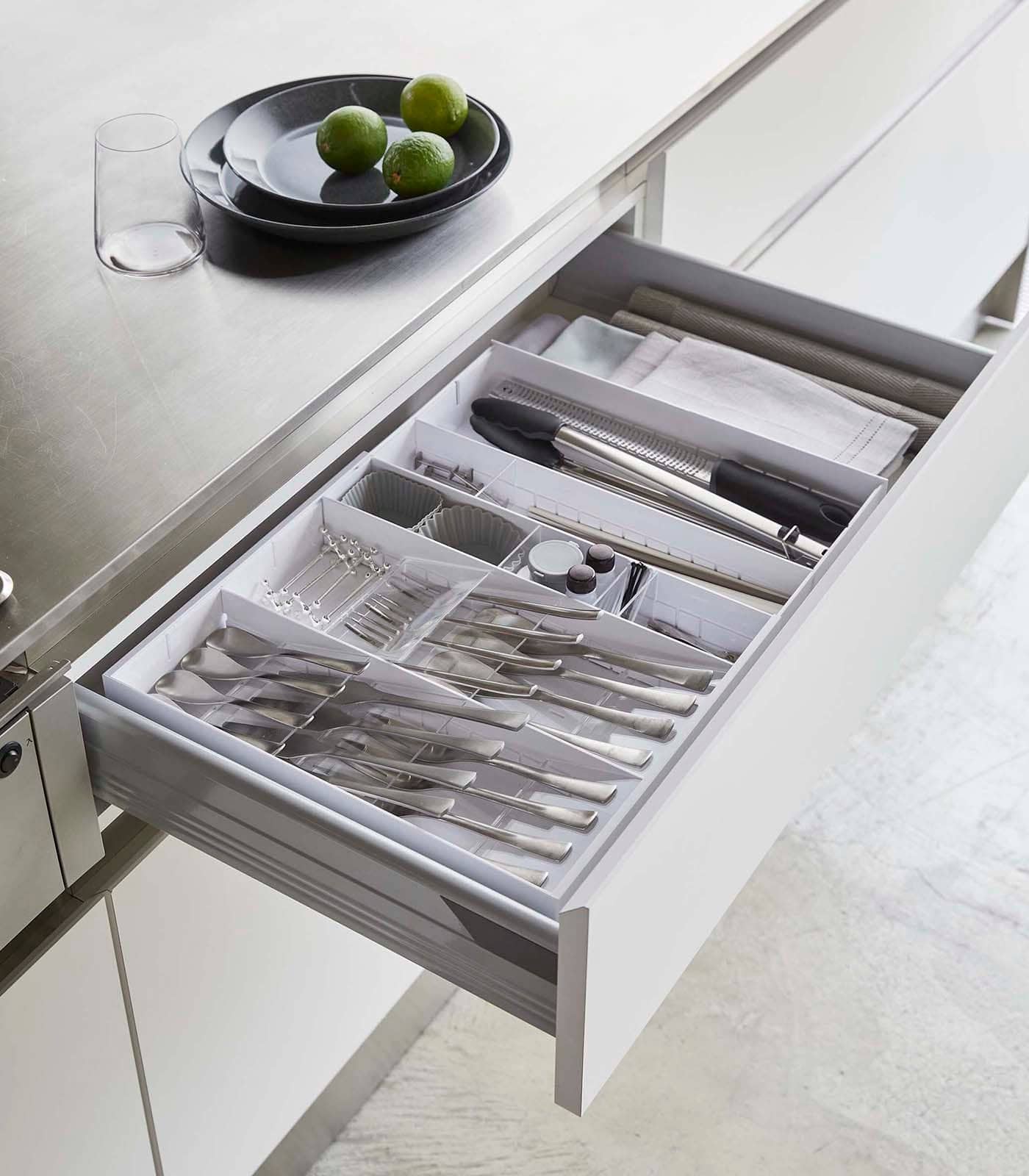 Yamazaki Home - Expandable Cutlery Organizer - Large - White price history on PriceWatchPro