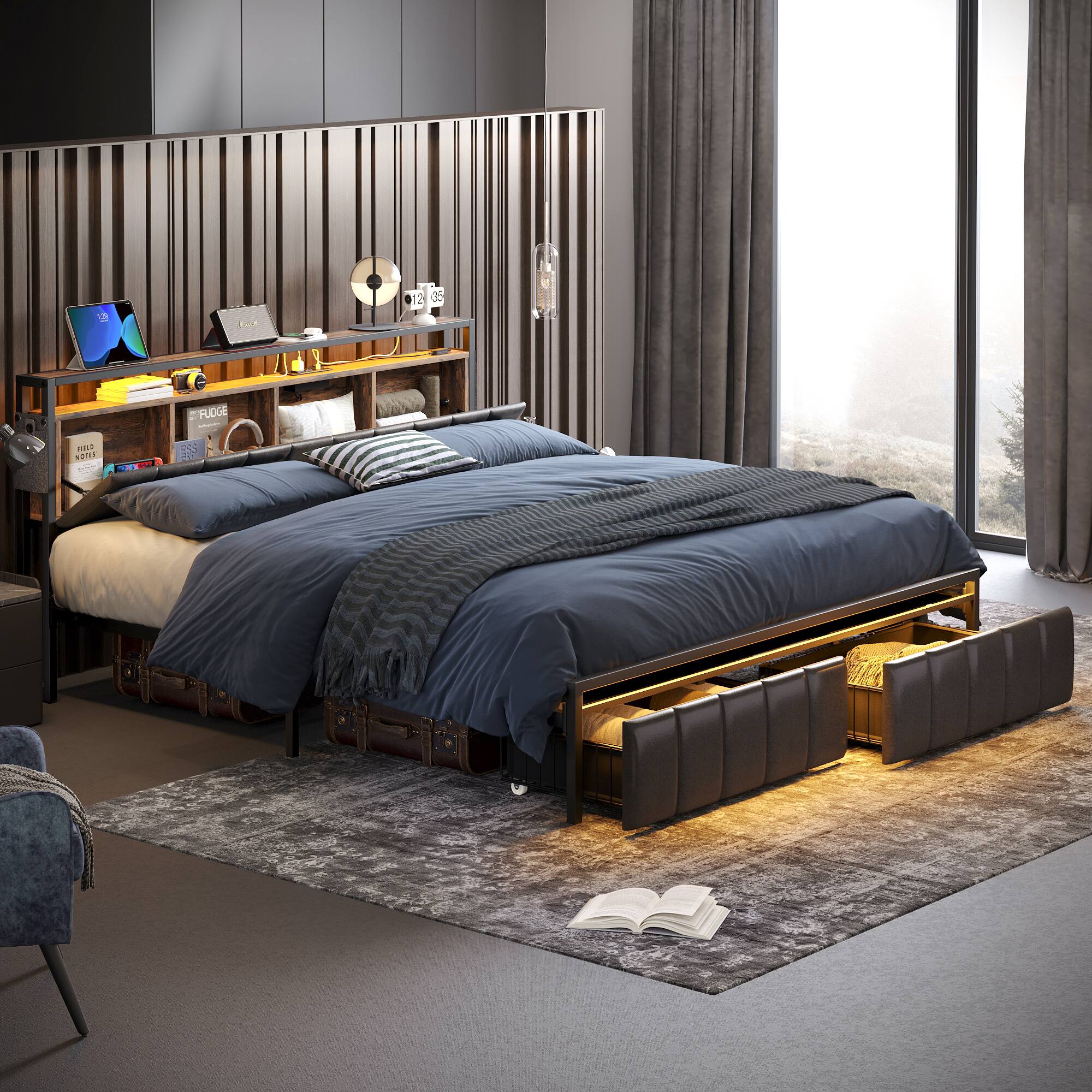 The text in the image is "FUDGE" and "12 35".