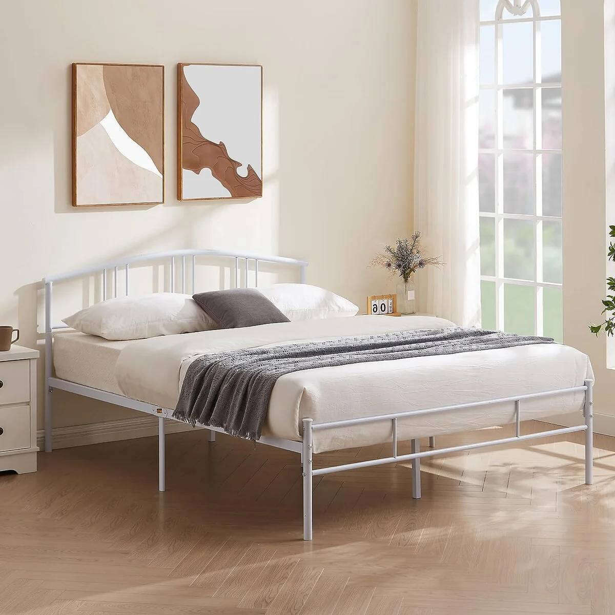 Back. Hivvago - Hivvago Full size Metal Platform Bed Frame with Arched Headboard - White.