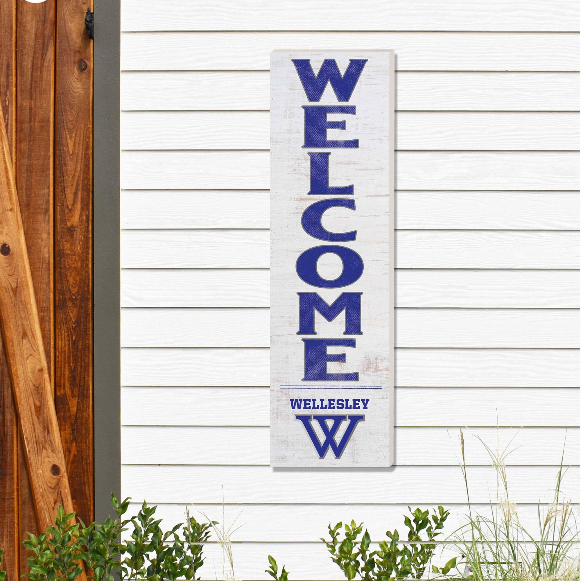 WELCOME  
WELLESLEY  
W