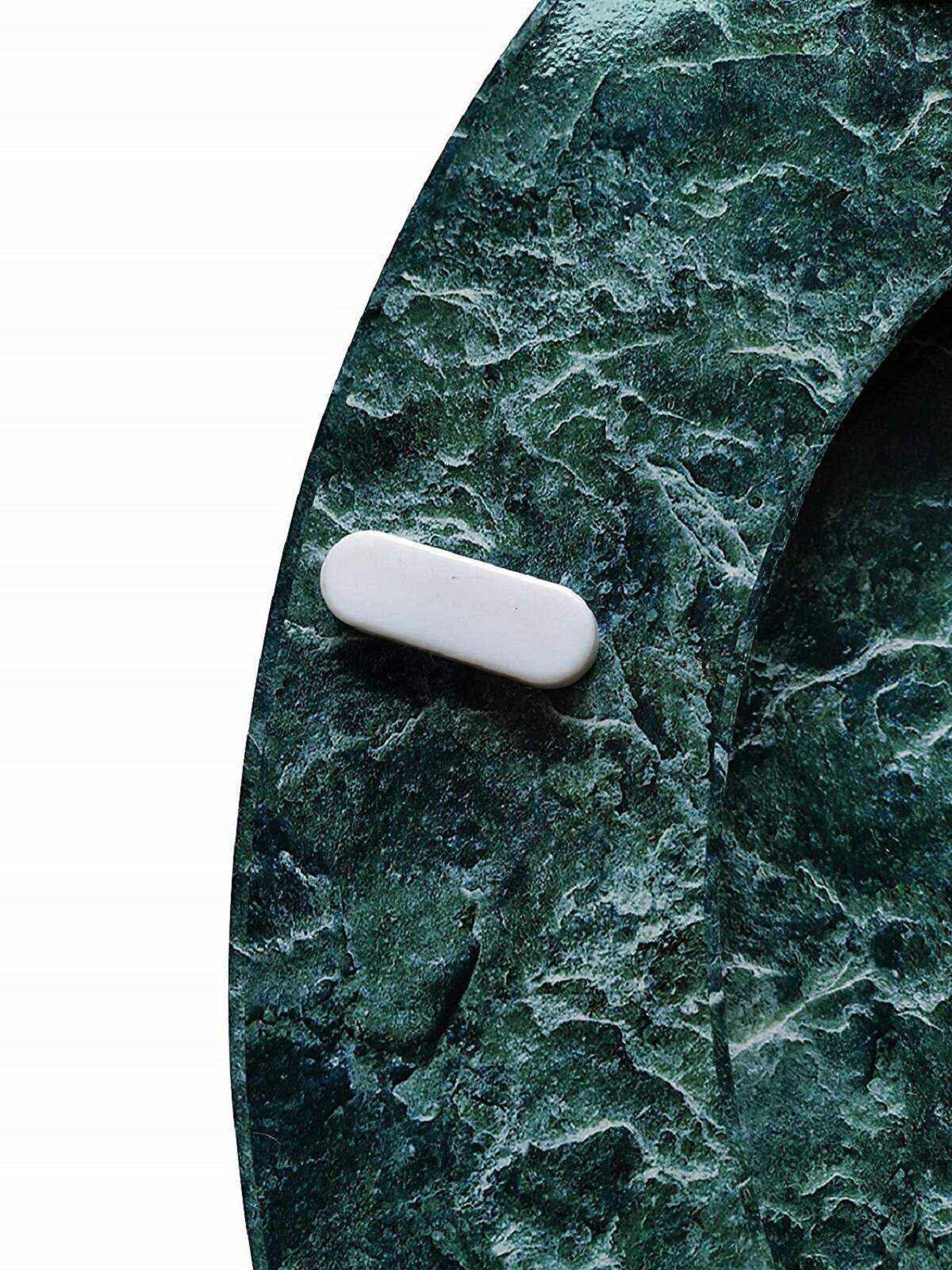 Angle. J&V TEXTILES - Marble Round Toilet Seat - Jade.