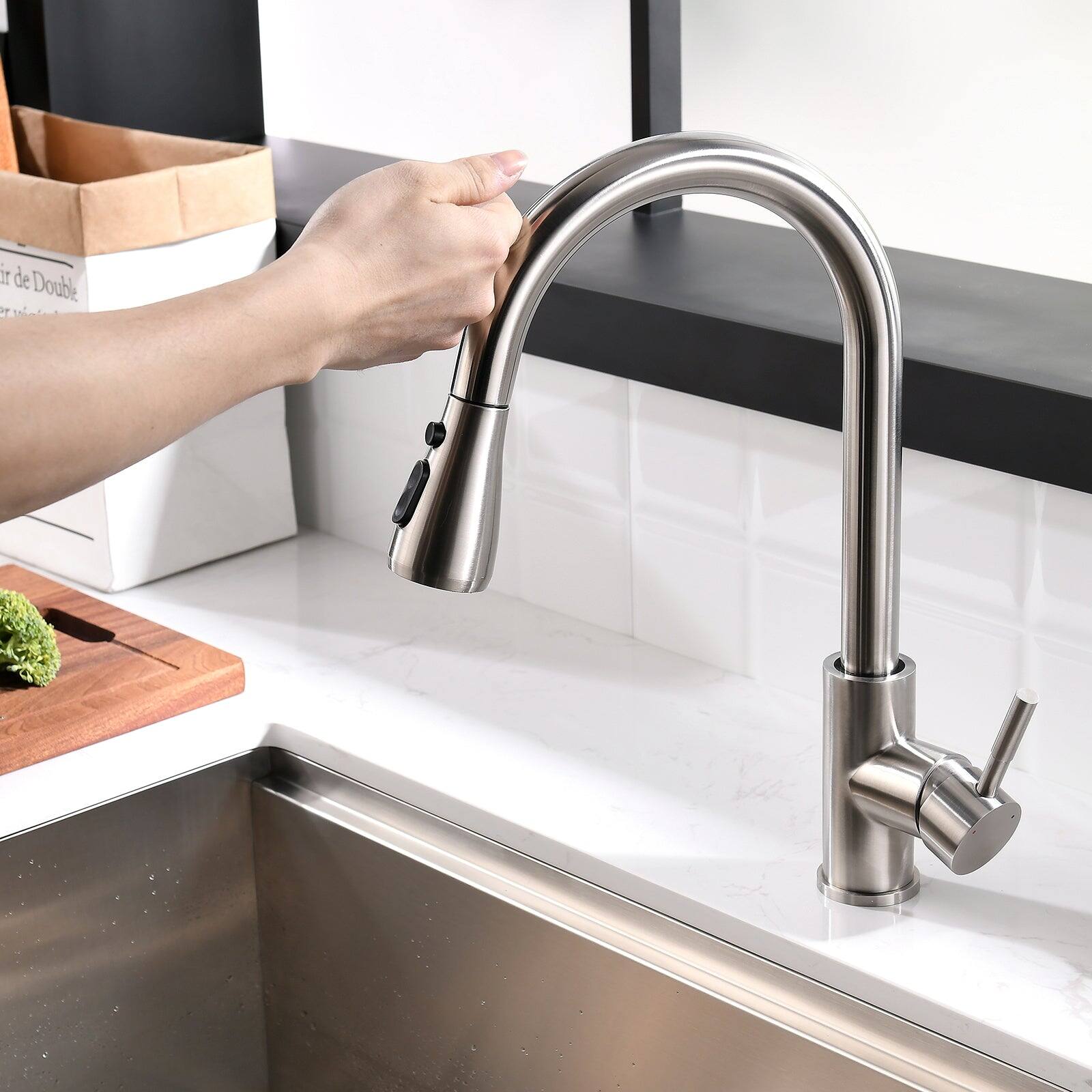 Contemporary Single Handle Gooseneck Pull Down Sprayer Kitchen Faucet