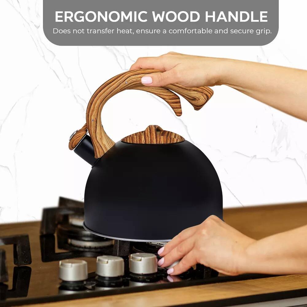 ERGONOMIC WOOD HANDLE  
Does not transfer heat, ensure a comfortable and secure grip.