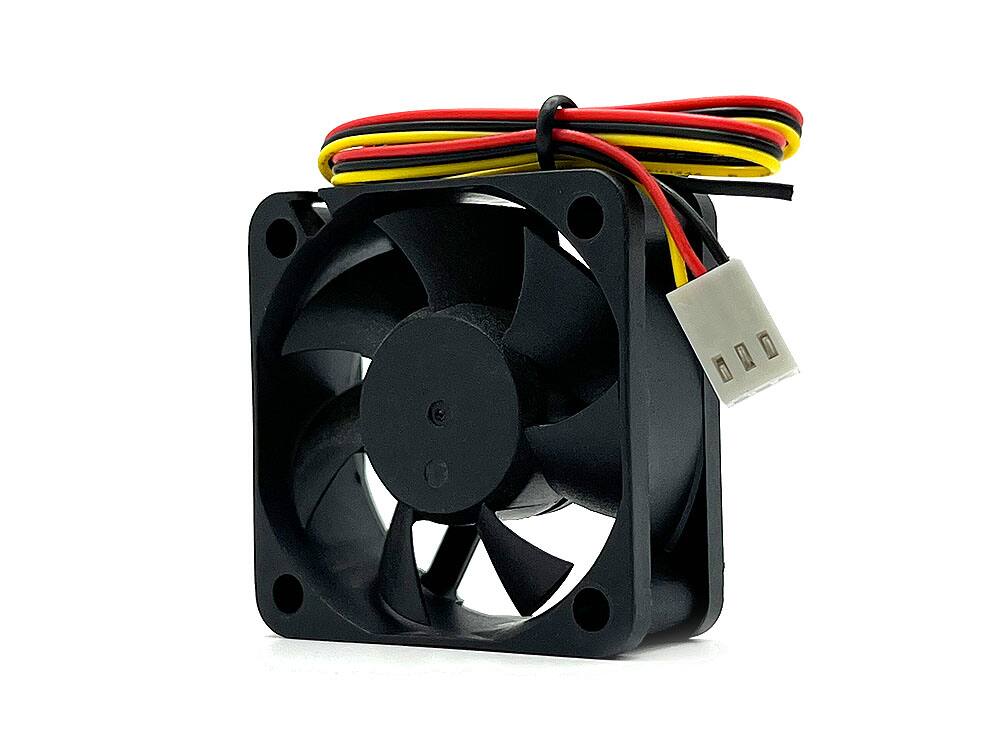Angle. Bluegears - b-Blaster 50 2 ball bearing 5000 RPM DC Fan with Excellent Airflow of up to 17 CFM - black.