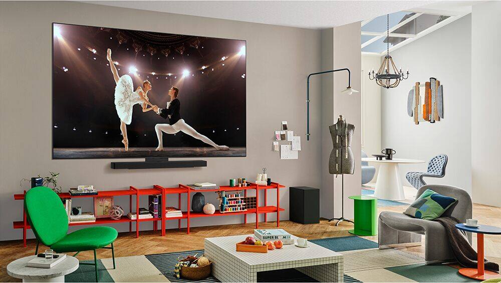 Alt View 8. LG - 77" Class OLED evo AI C5 4K Smart TV - Black.