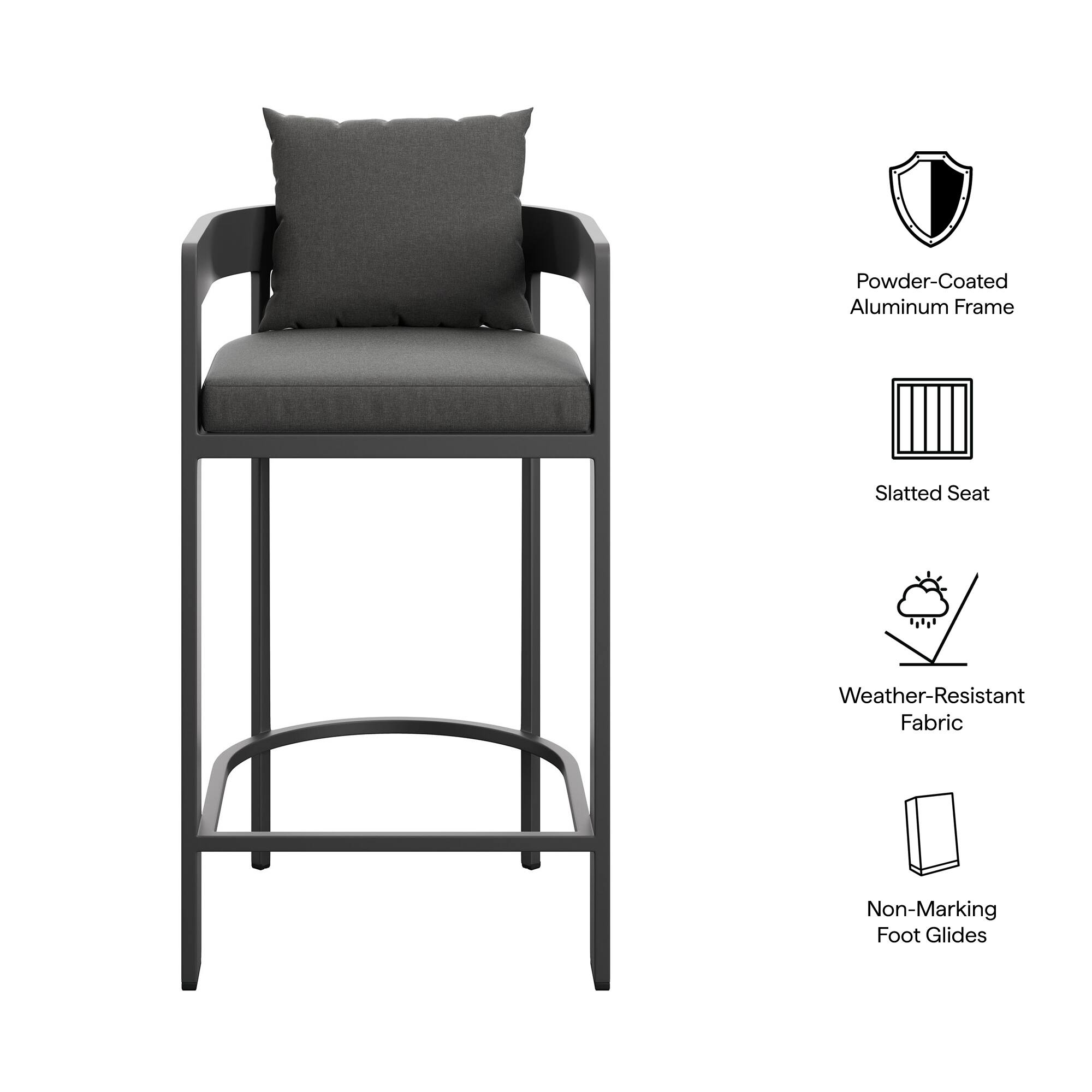 Powder-Coated Aluminum Frame  
Slatted Seat  
Weather-Resistant Fabric  
Non-Marking Foot Glides