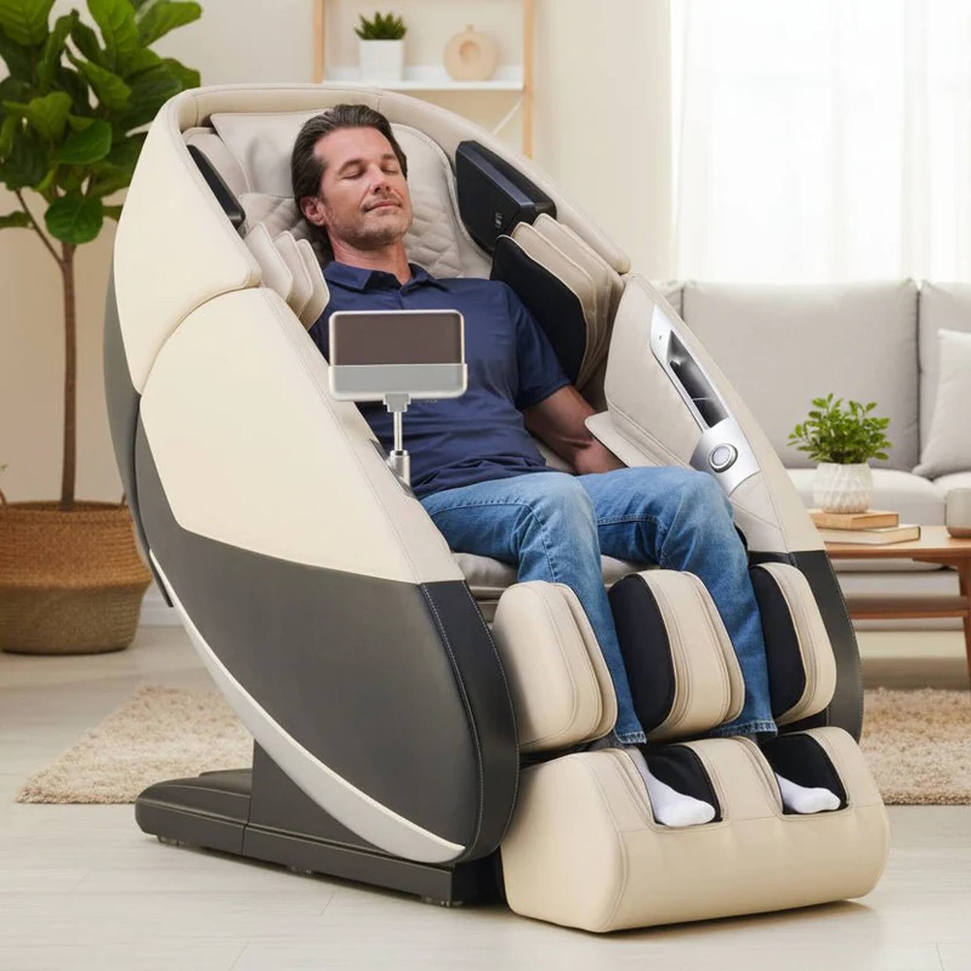 Left. Human Touch - Super Novo 3.0 Massage Chair - Cream - Cream.