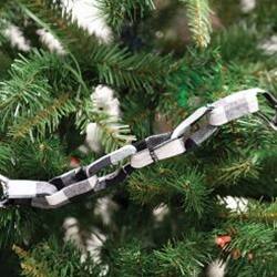 Angle. BreeBe - Black & White Plaid Garland 7ft - Black, White.