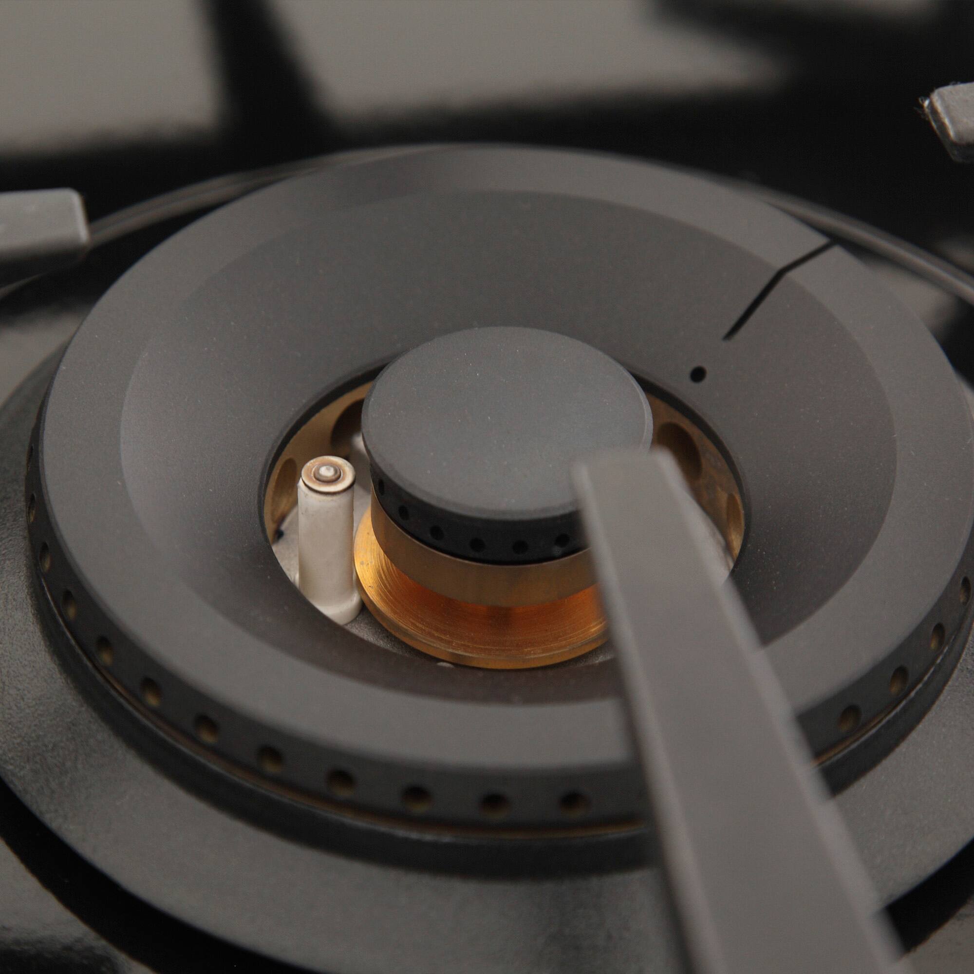 Alt View 8. Kucht - Professional 36 in.Natural Gas Range Top with Sealed Burners in Stainless Steel with Classic Silver Knobs - Classic Silver.