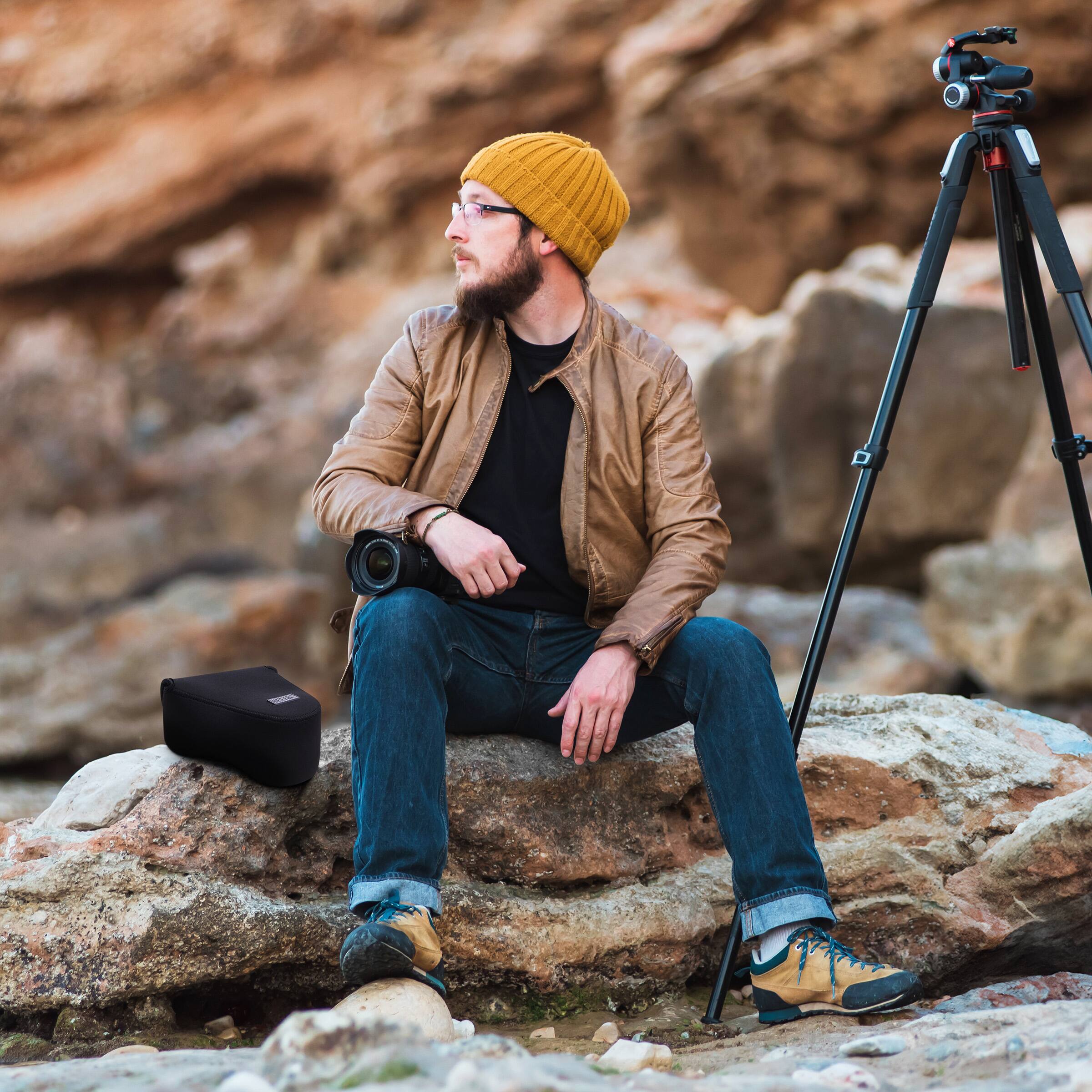 Alt View 8. USA Gear - USA Gear Camera Sleeve (Large) for Mid-Size SLRs - Pocket & Belt Loop (Black).