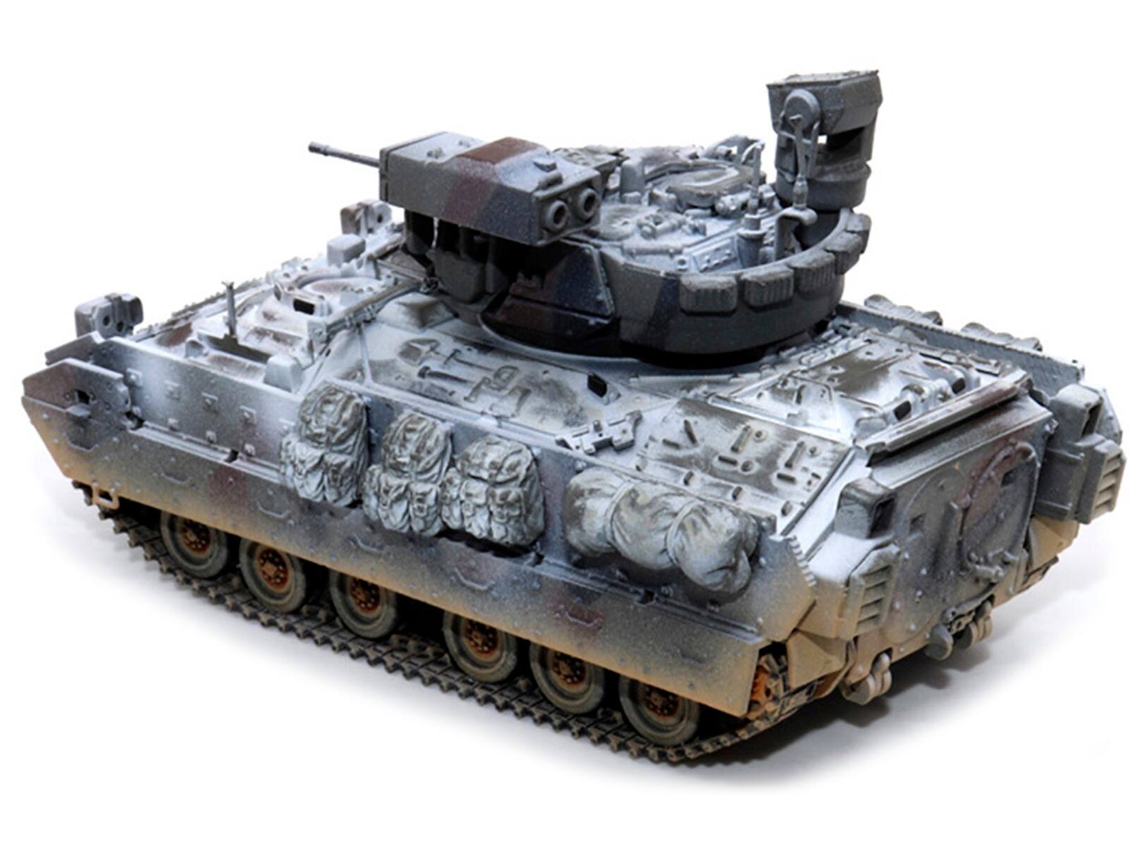 Back. Dragon Models - United States M2A3 Bradley IFV Camouflage (Snowy Version) "NEO Dragon Armor" Series 1/72 Plastic Model by Dragon Models - Multi.