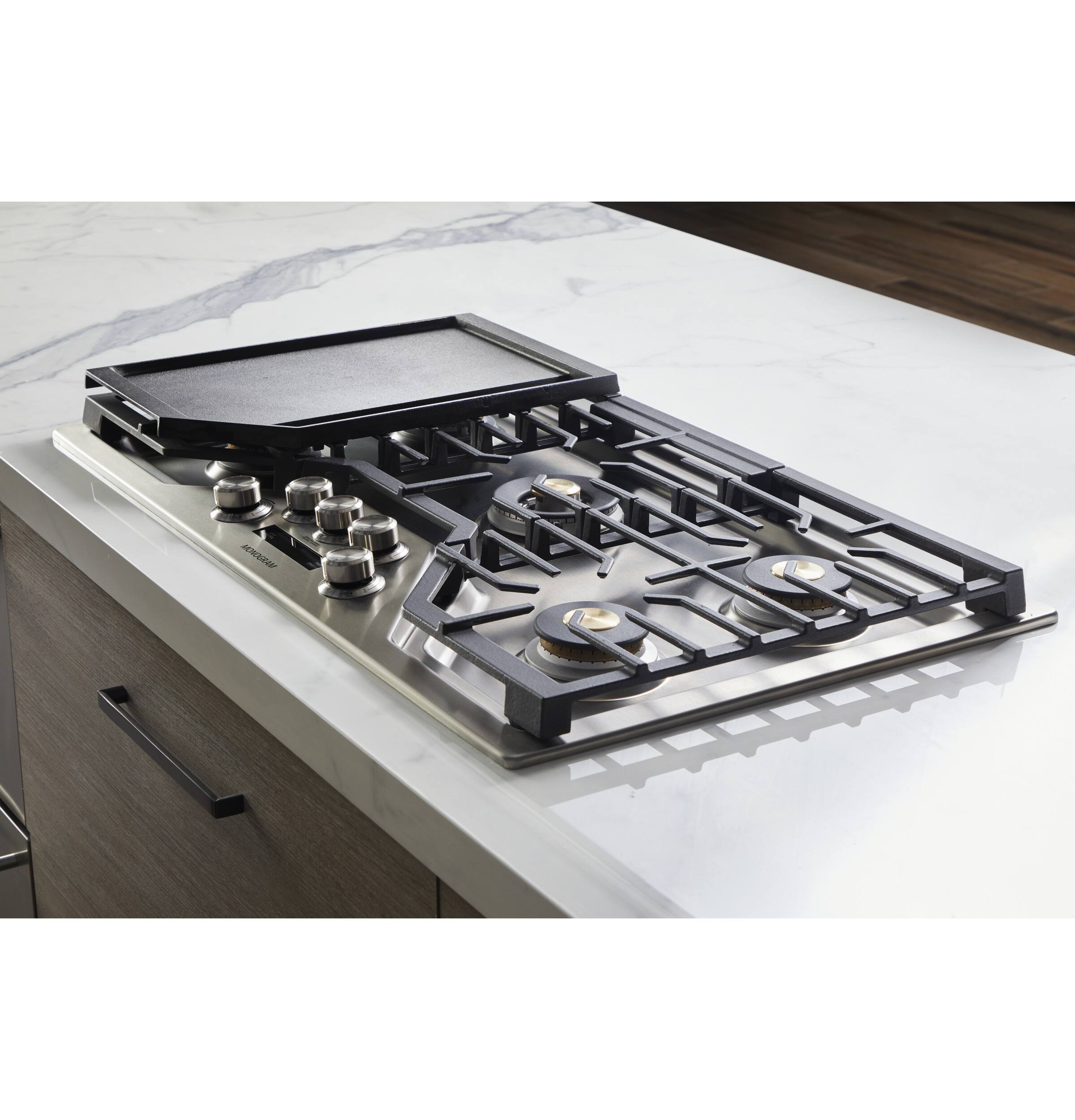 Alt View 36. Monogram - 36" Built-In Gas Cooktop with 5 burners and Sapphire Glass Precision Knobs - Stainless Steel.