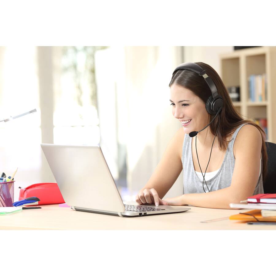 Alt View 1. Kensington - Kensington Classic USB-C Headset with Mic - Stereo - USB Type C - Wired - Over-the-head - Binaural - Circumaural - 6 ft - Unknown.