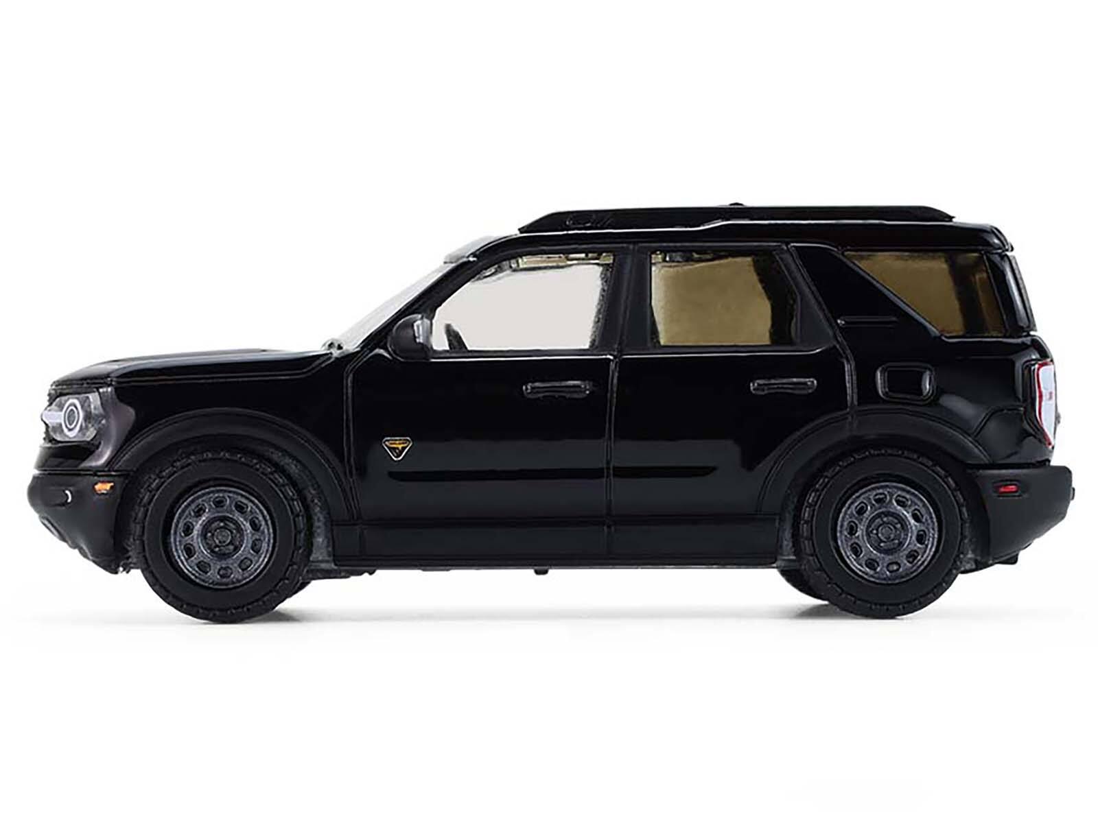 Angle. Greenlight - 2022 Ford Bronco Sport Badlands Black "All Terrain" Series 17 1/64 Diecast Model Car by Greenlight - Black.
