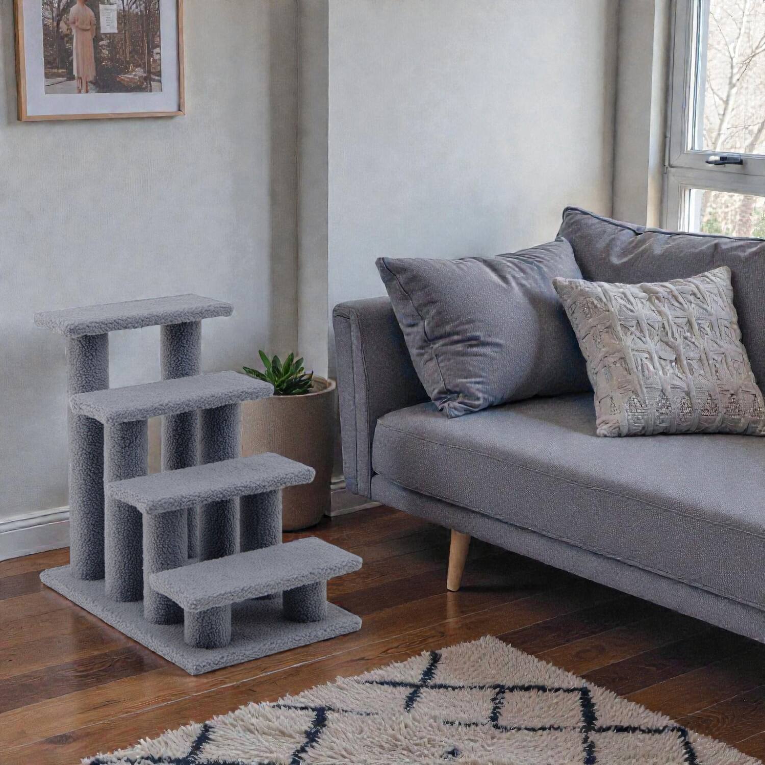 BreeBe - Carpeted 4-Step Cat Tree Climber with Ramp and Integrated Scratch Post - Gray