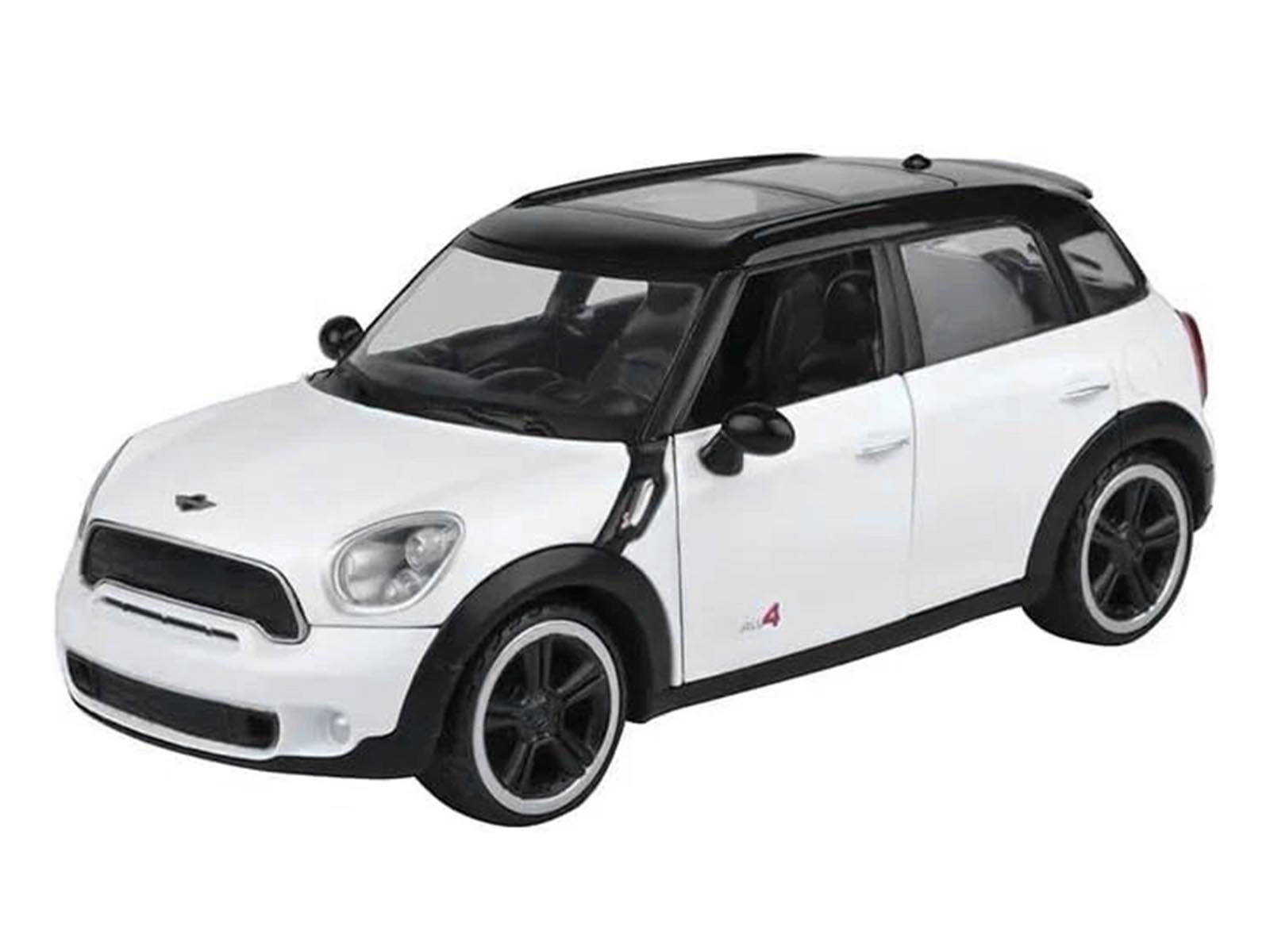 Alt View 1. Motormax - Mini Cooper S Countryman White 1/24 Diecast Car Model by Motormax.