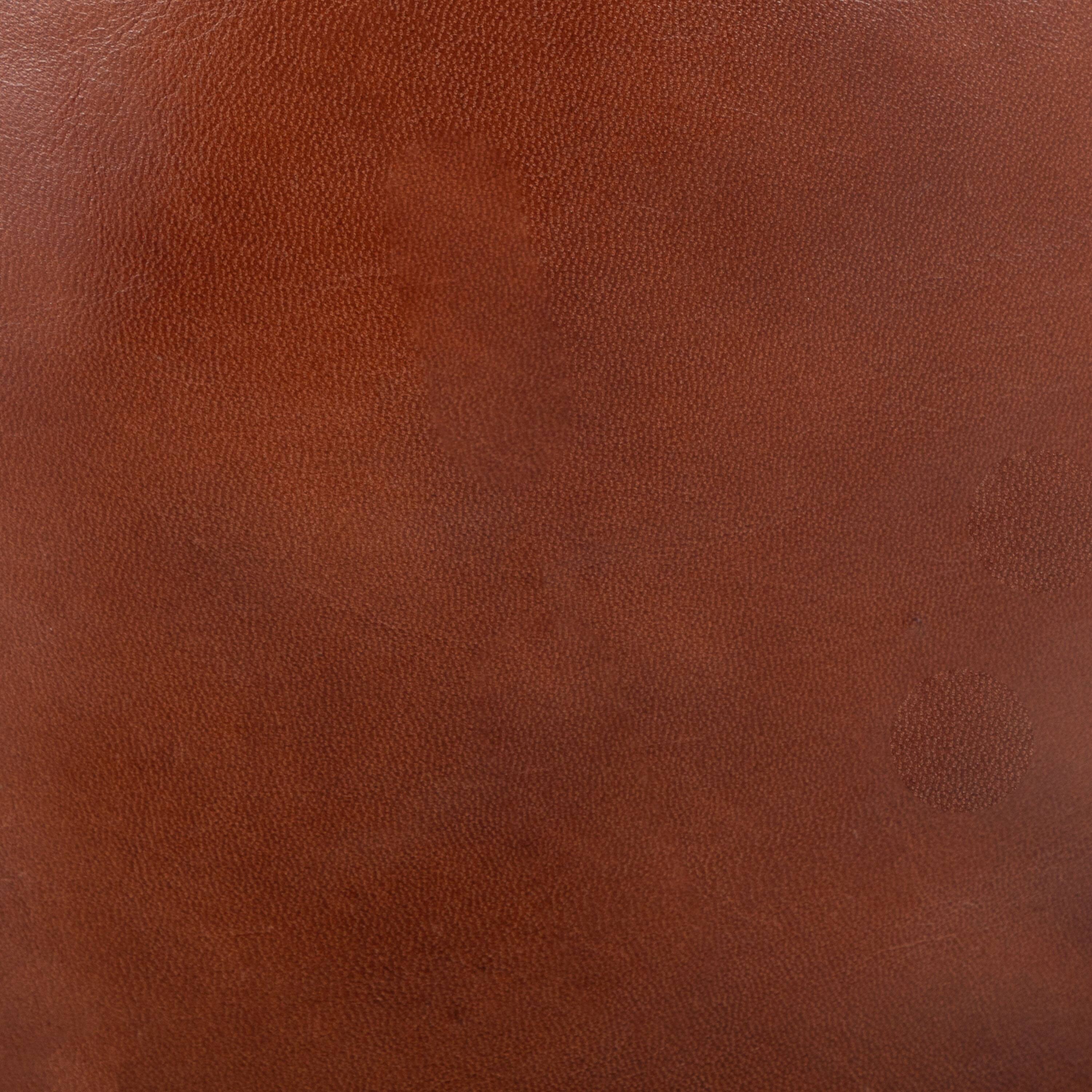 Left. Tiramisubest - Industrial Pouf in Brown Leather - Brown.