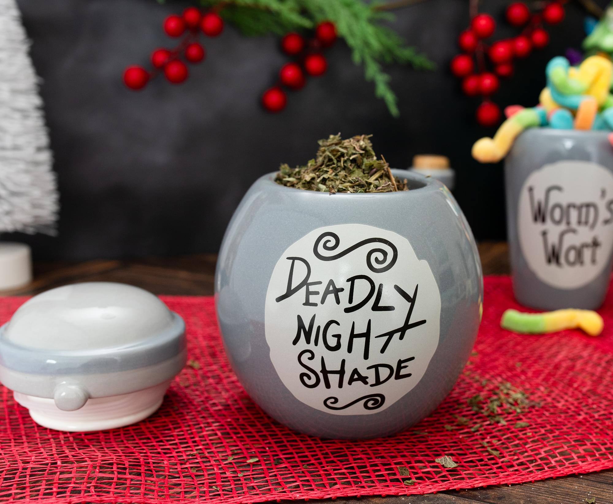 DEADLY NIGHT SHADE  
Worm's Wort