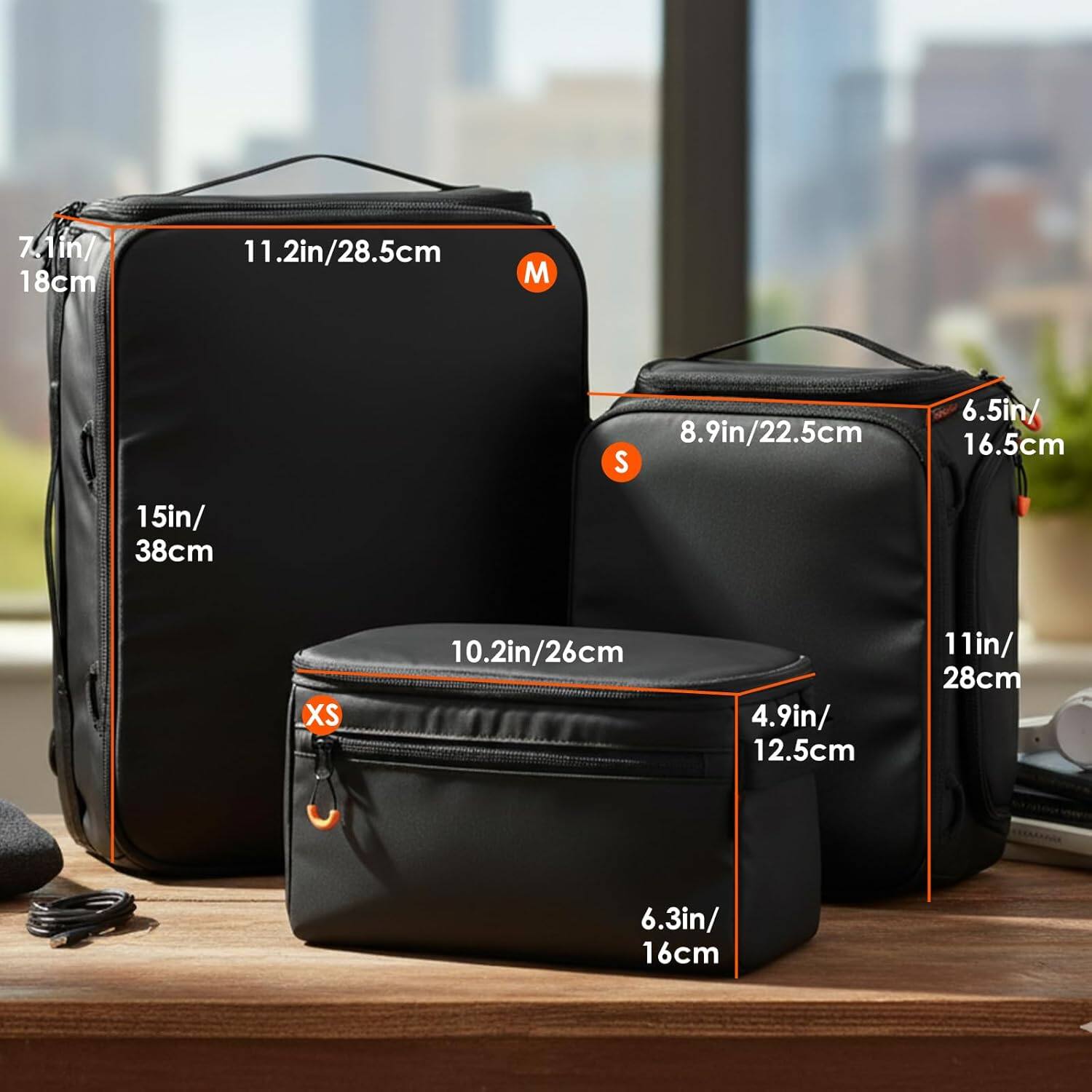 7.1in/18cm  
11.2in/28.5cm  
M  
8.9in/22.5cm  
S  
6.5in/16.5cm  
15in/38cm  
XS  
10.2in/26cm  
4.9in/12.5cm  
11in/28cm  
6.3in/16cm