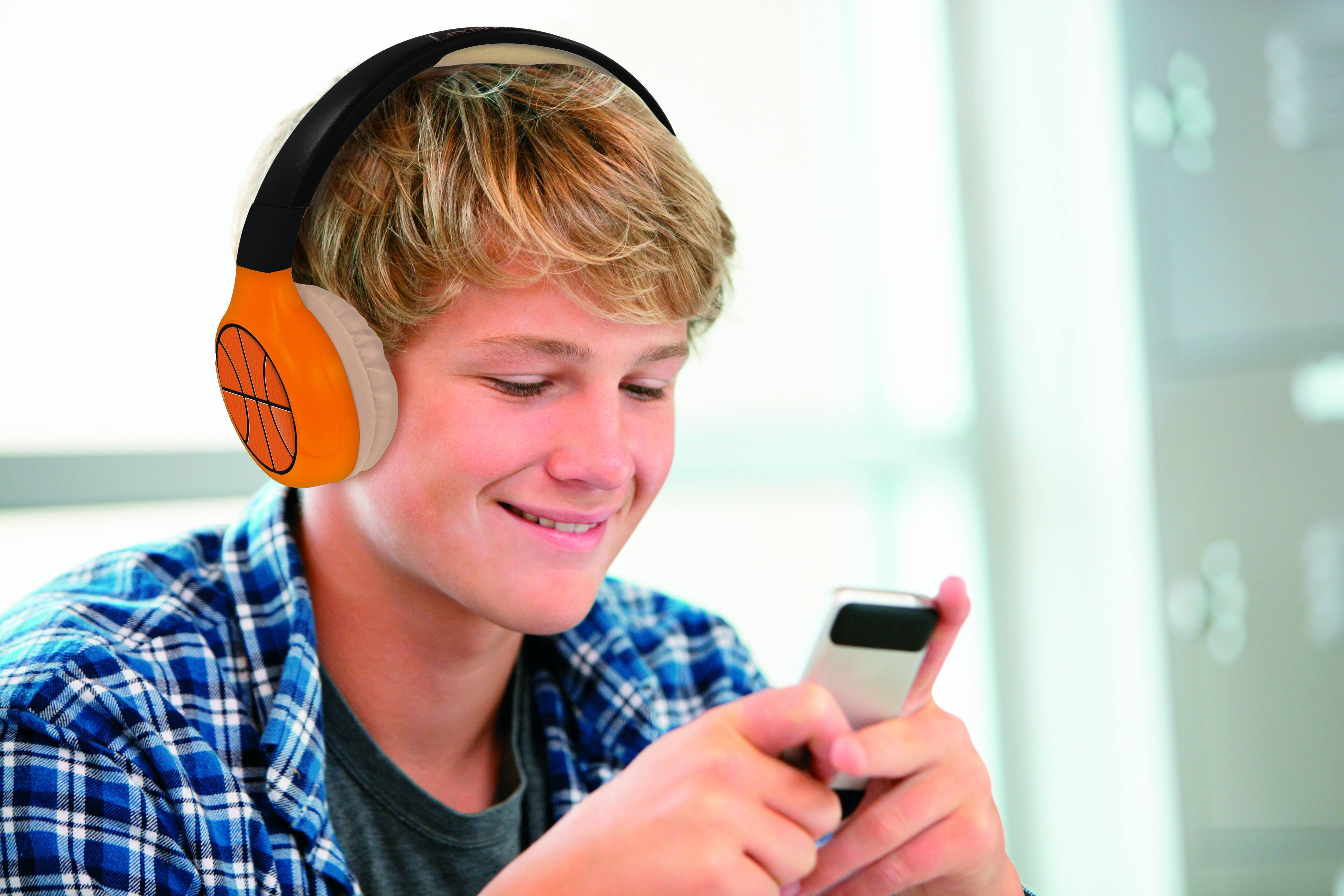 Alt View 4. Lexibook - 2-in-1 Bluetooth Foldable Headphones with Safe Volume for Kids.