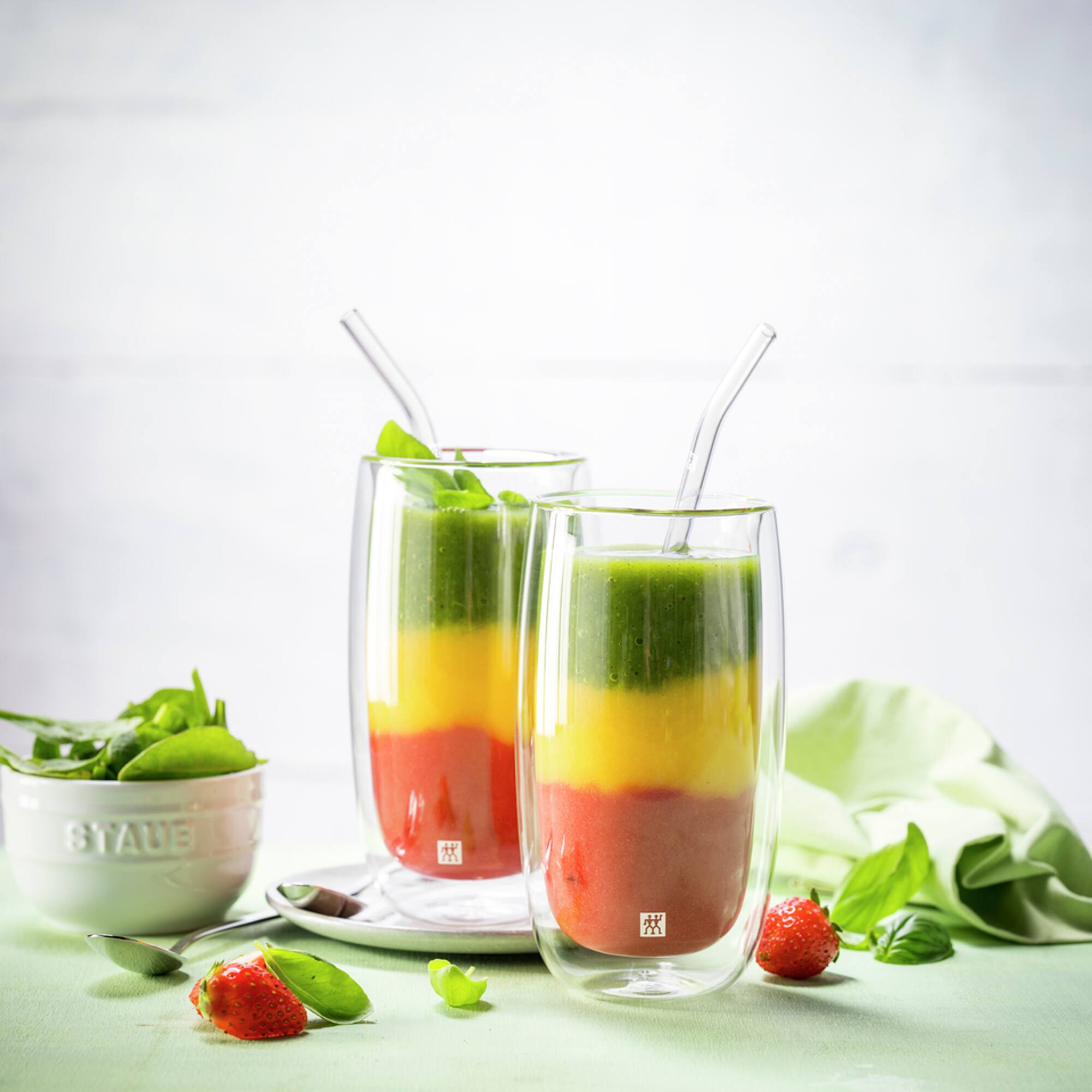 Alt View 4. ZWILLING - ZWILLING Sorrento 5-pc Bent Glass Straw Set - Clear - Clear.