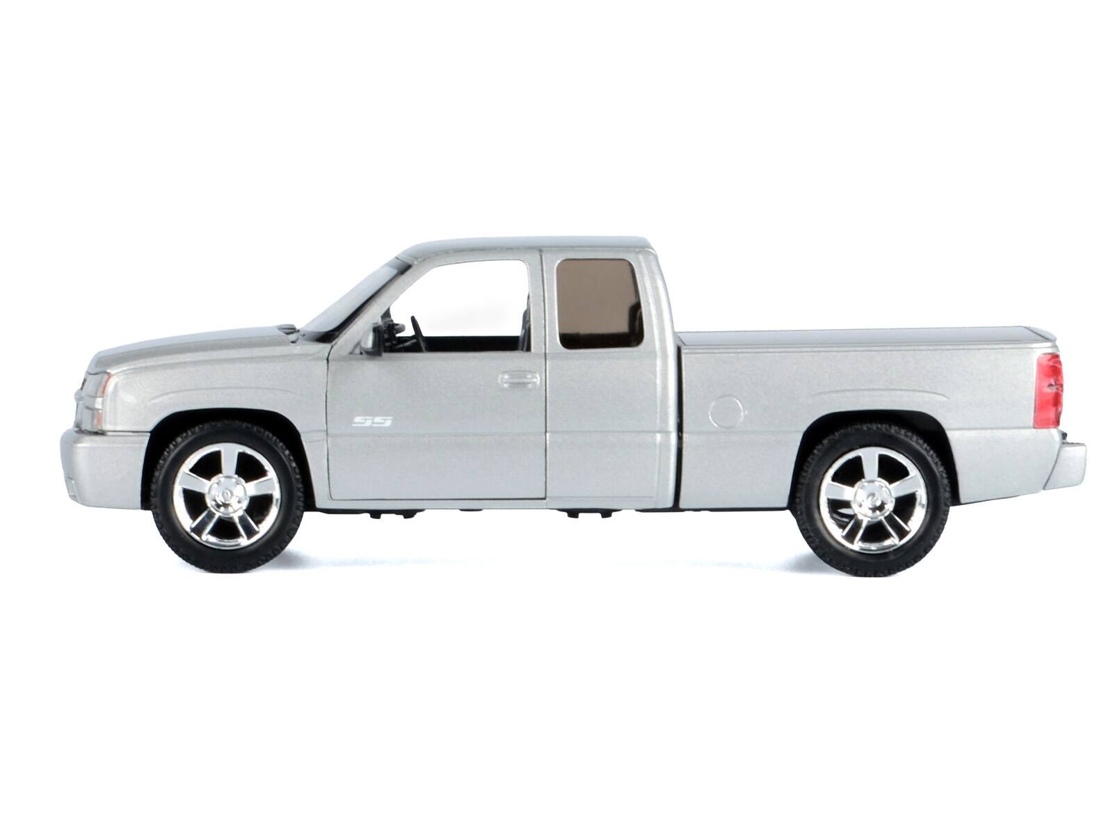 2006 Chevrolet Silverado SS Pickup Truck 