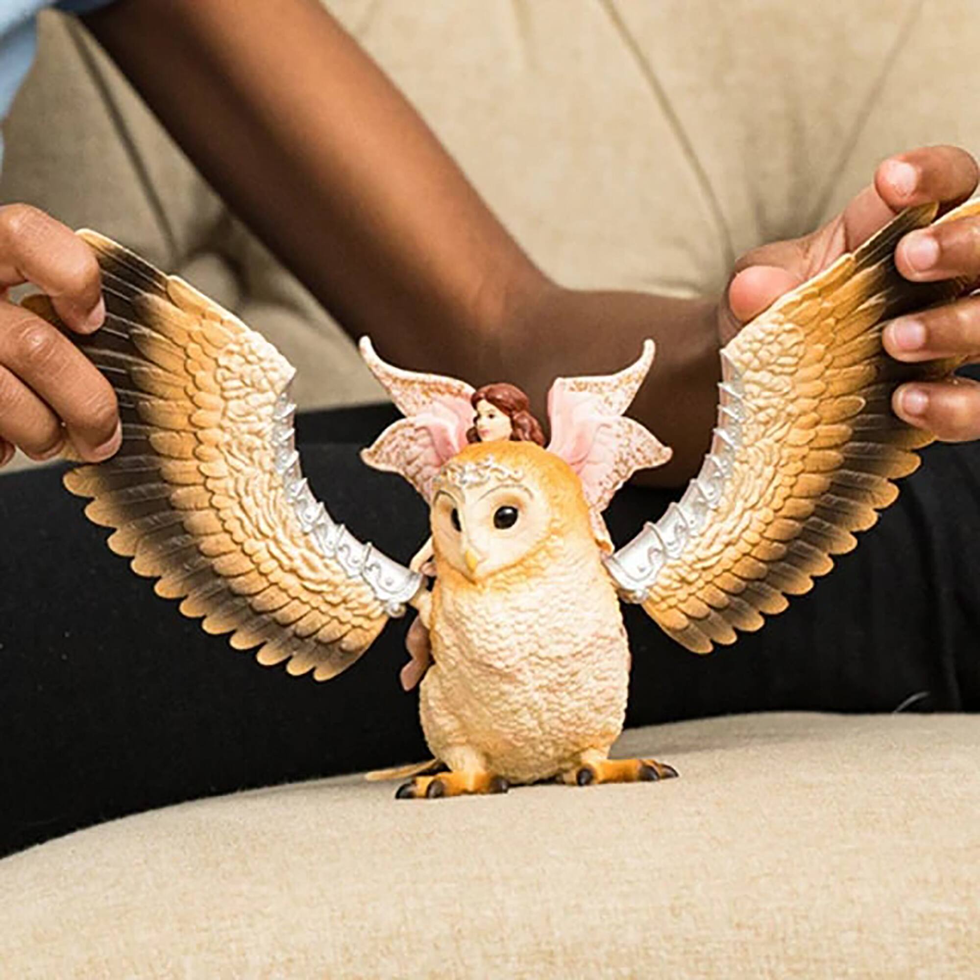 Alt View 1. Schleich - Bayala: Fairy In Flight On Glam-Owl.