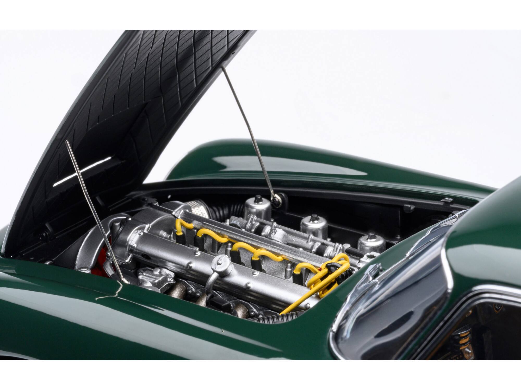 Alt View 2. Autoart - Aston Martin DB5 RHD (Right Hand Drive) British Racing Green 1/18 Model Car by Autoart.