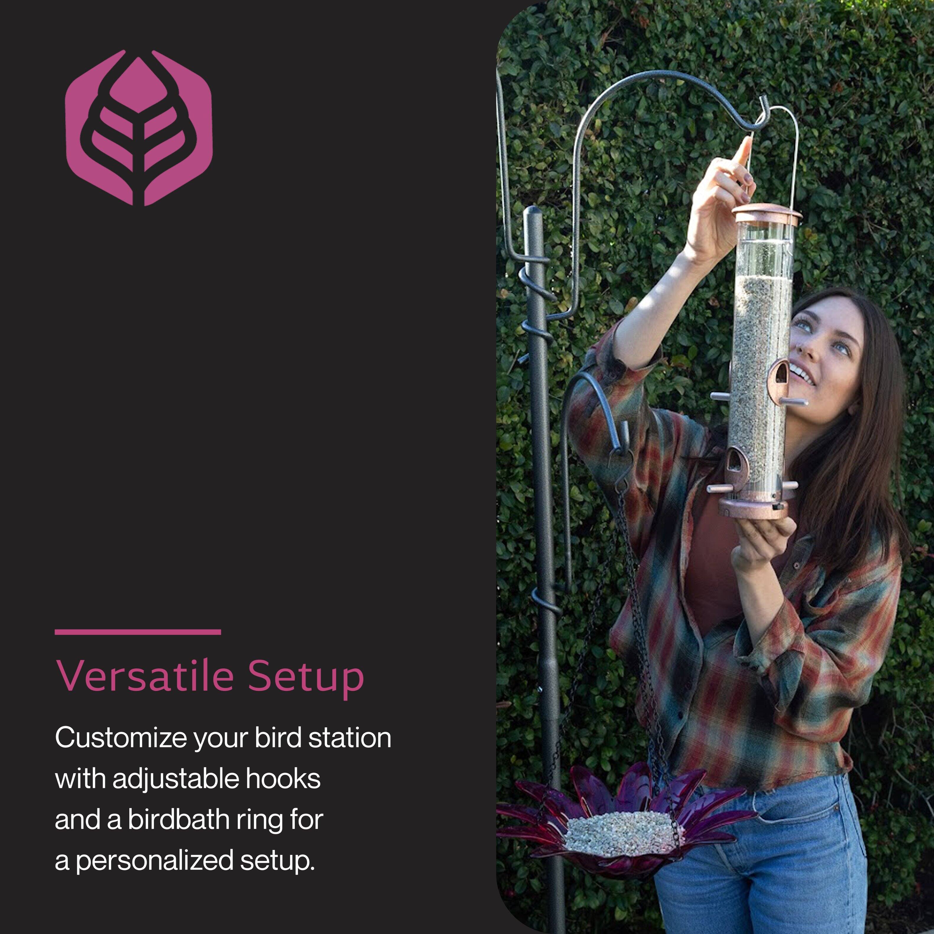 Versatile Setup  
Customize your bird station with adjustable hooks and a birdbath ring for a personalized setup.