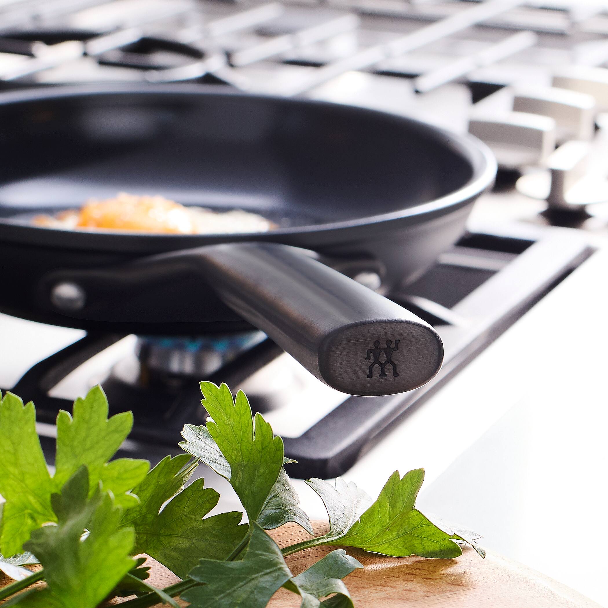 Alt View 5. ZWILLING - ZWILLING Milano 8-inch Aluminum Ceramic Nonstick  Fry Pan - Black.