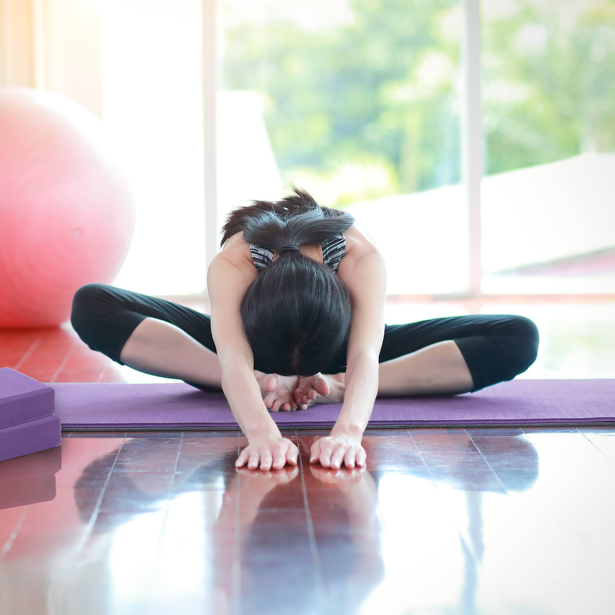 Alt View 5. BalanceFrom Fitness - BalanceFrom Fitness 7 Piece Yoga Set with Mat, Stretch Strap & Knee Pad, Purple - Purple.