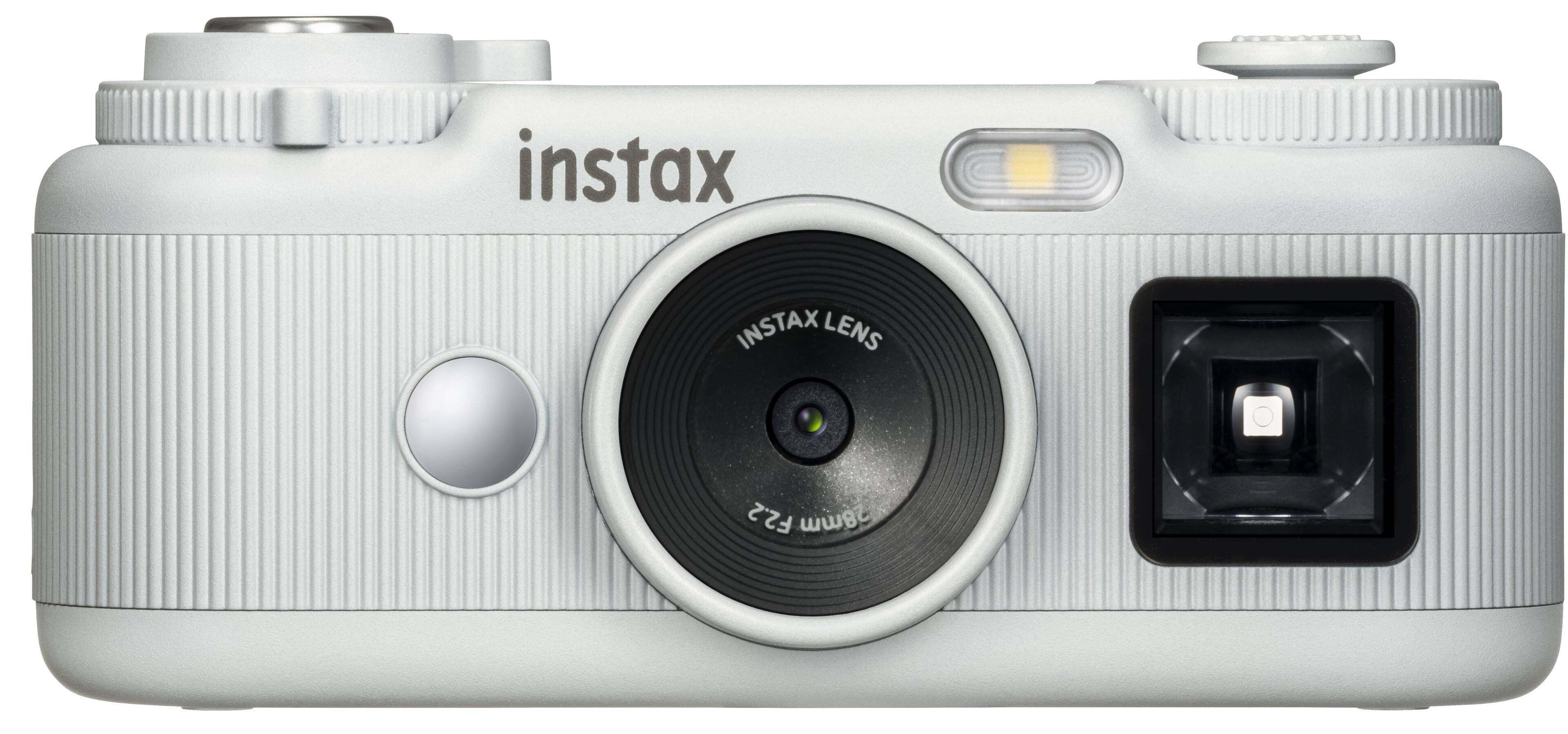 instax  
INSTAX LENS  
F2.2 28mm