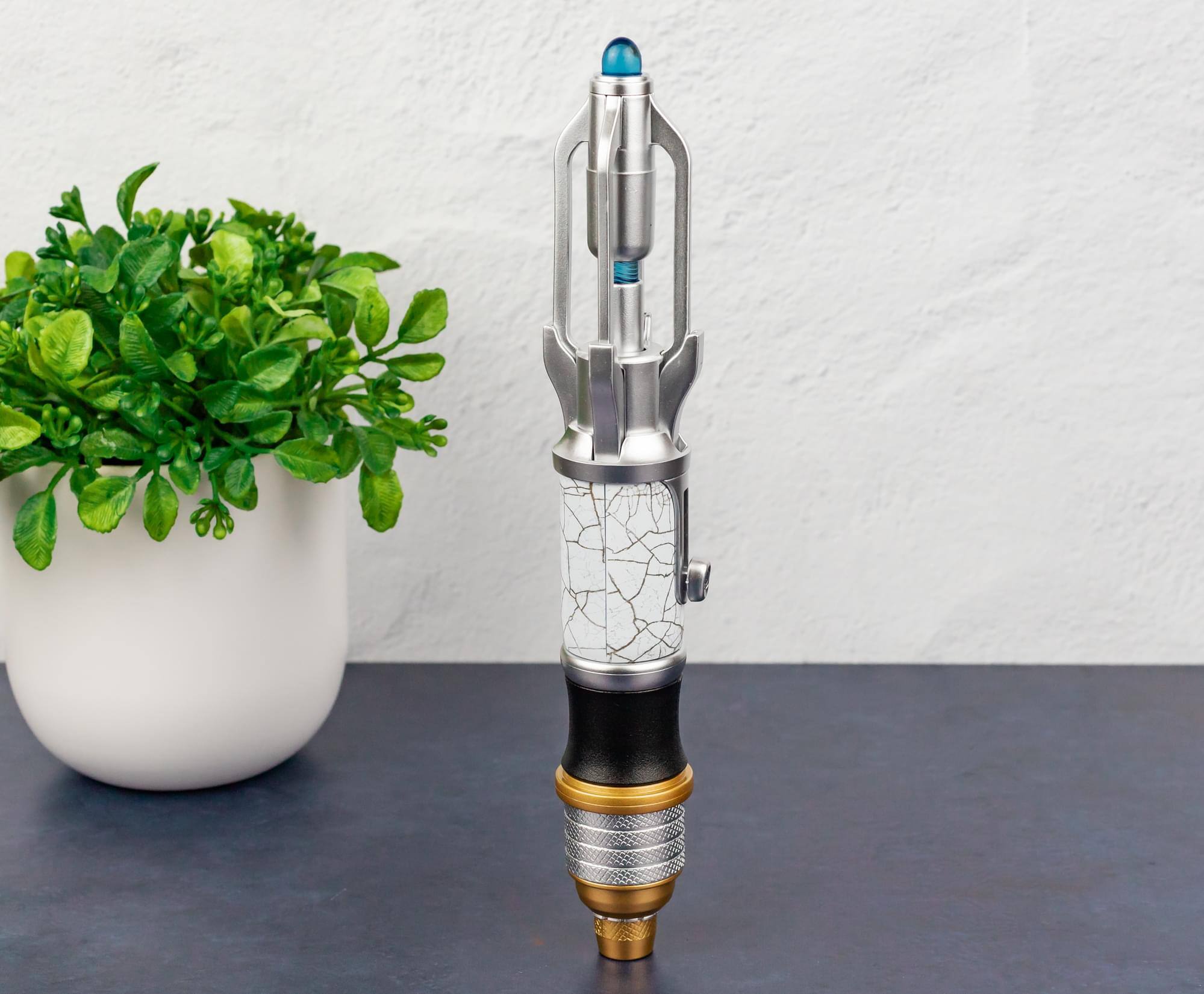 Alt View 4. Surreal Entertainment - Doctor Who 14th Doctor Electronic Sonic Screwdriver Prop | Toynk Exclusive - Multi-Colored.