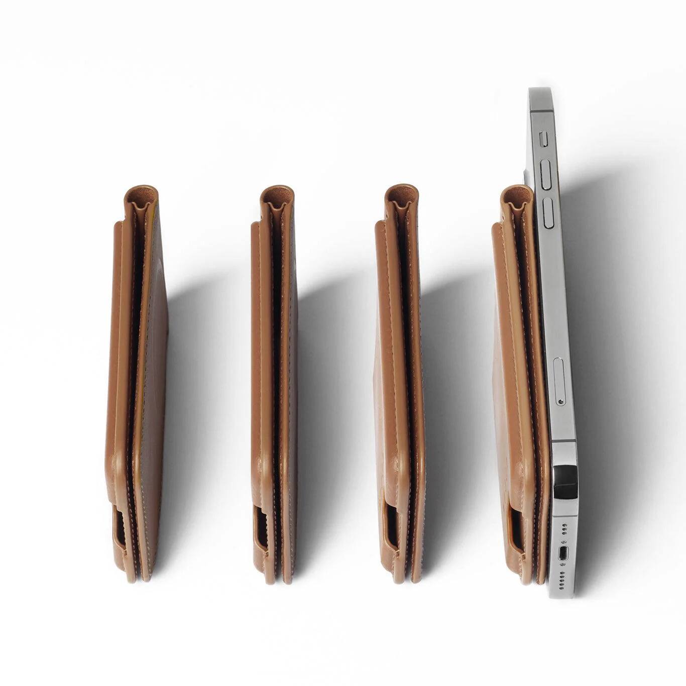 Alt View 1. Mujjo - MagSafe Wallet Stand - Tan.