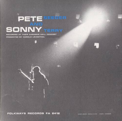 Pete Seeger - Pete Seeger and Sonny Terry at Carnegie Hall   - COMPACT DISCS [CD] price history on PriceWatchPro